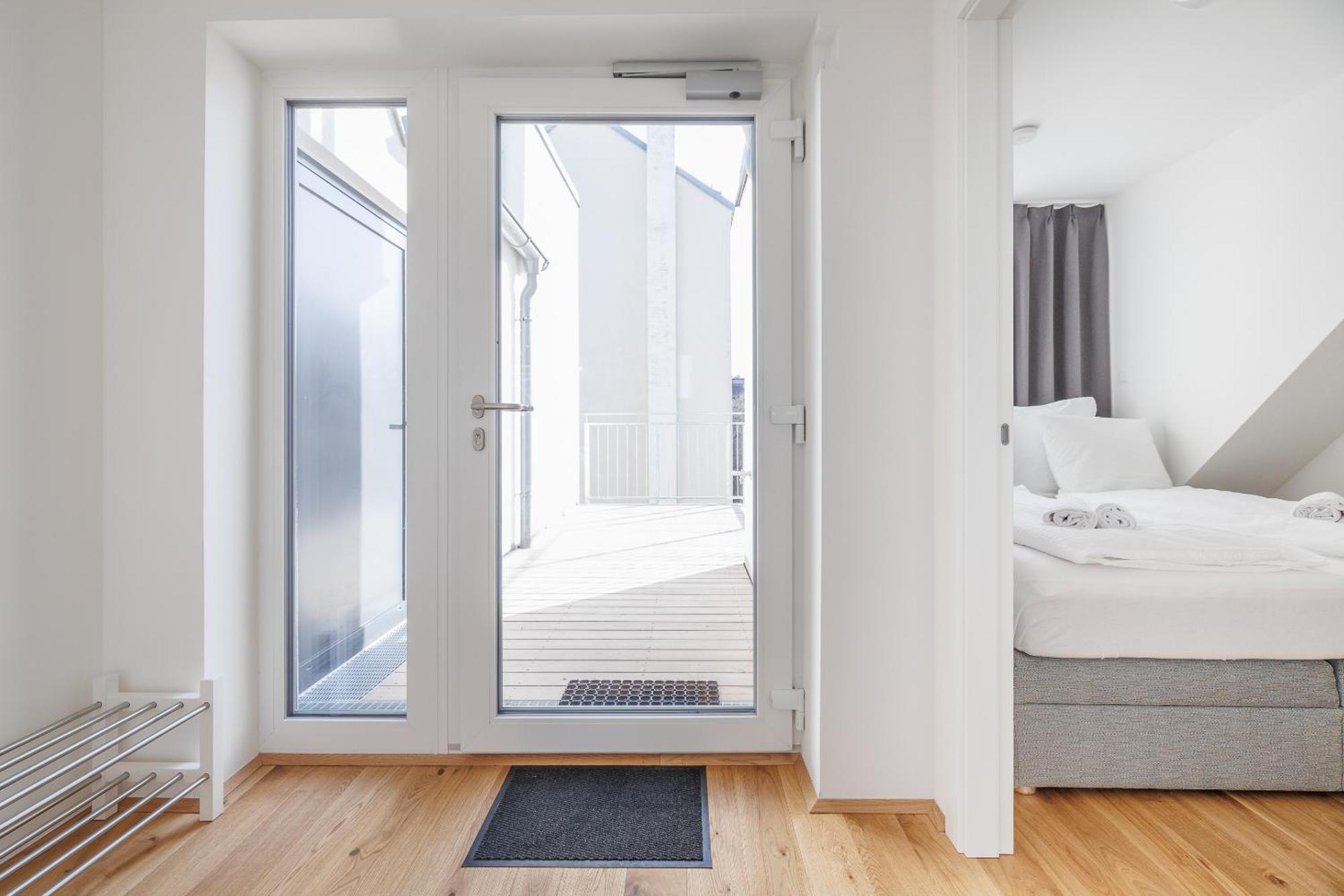 Symphony 38 - Modern Loft With Terrace And Grill In Location