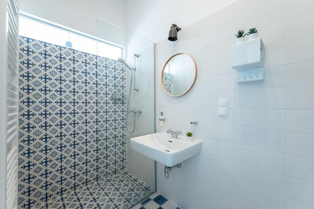 Apartment Cool 1br Near Metro & Center By Hm Vienna