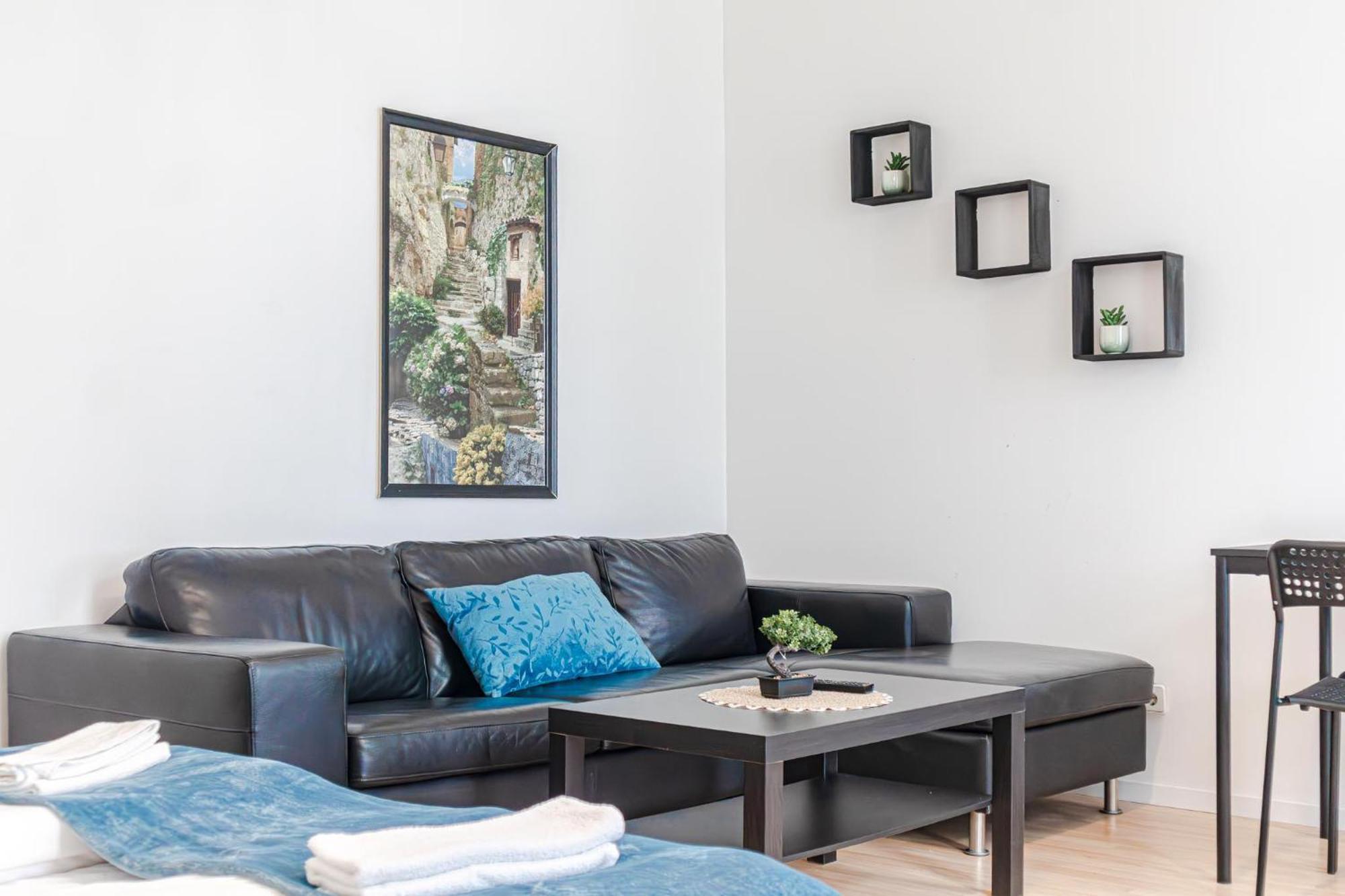 Apartment Comfortable Living: 1br W/ Private Garden *