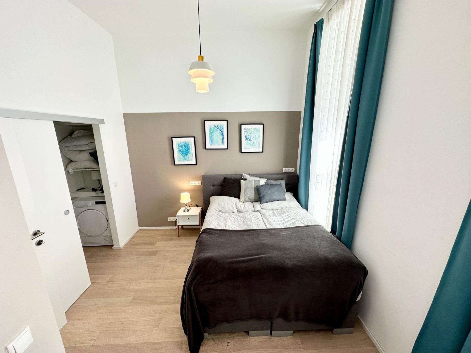 Book-a-room Panda-apartments *