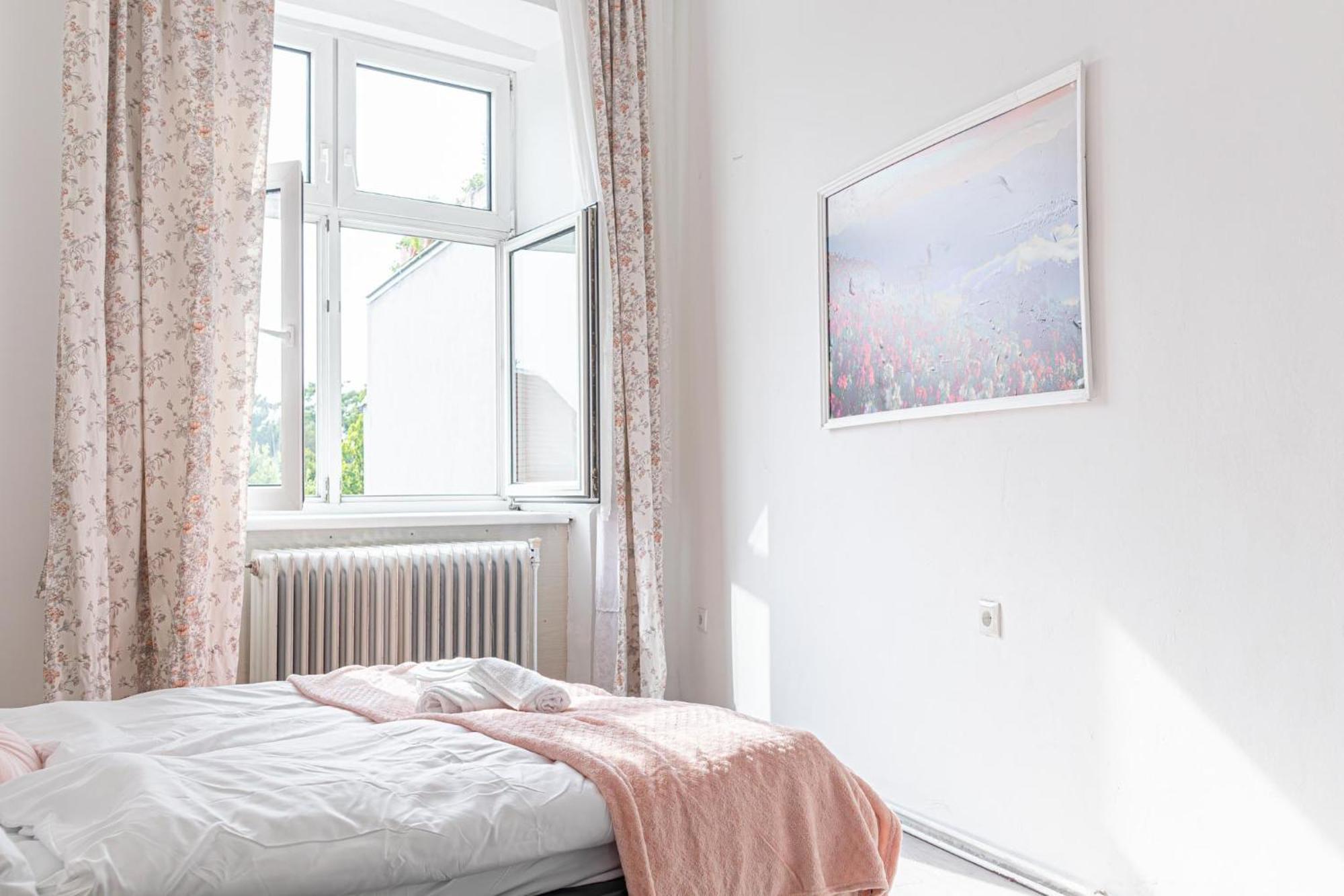 Apartamento Convenient 2br Apt. Near U6 Station Am Schoepfwerk