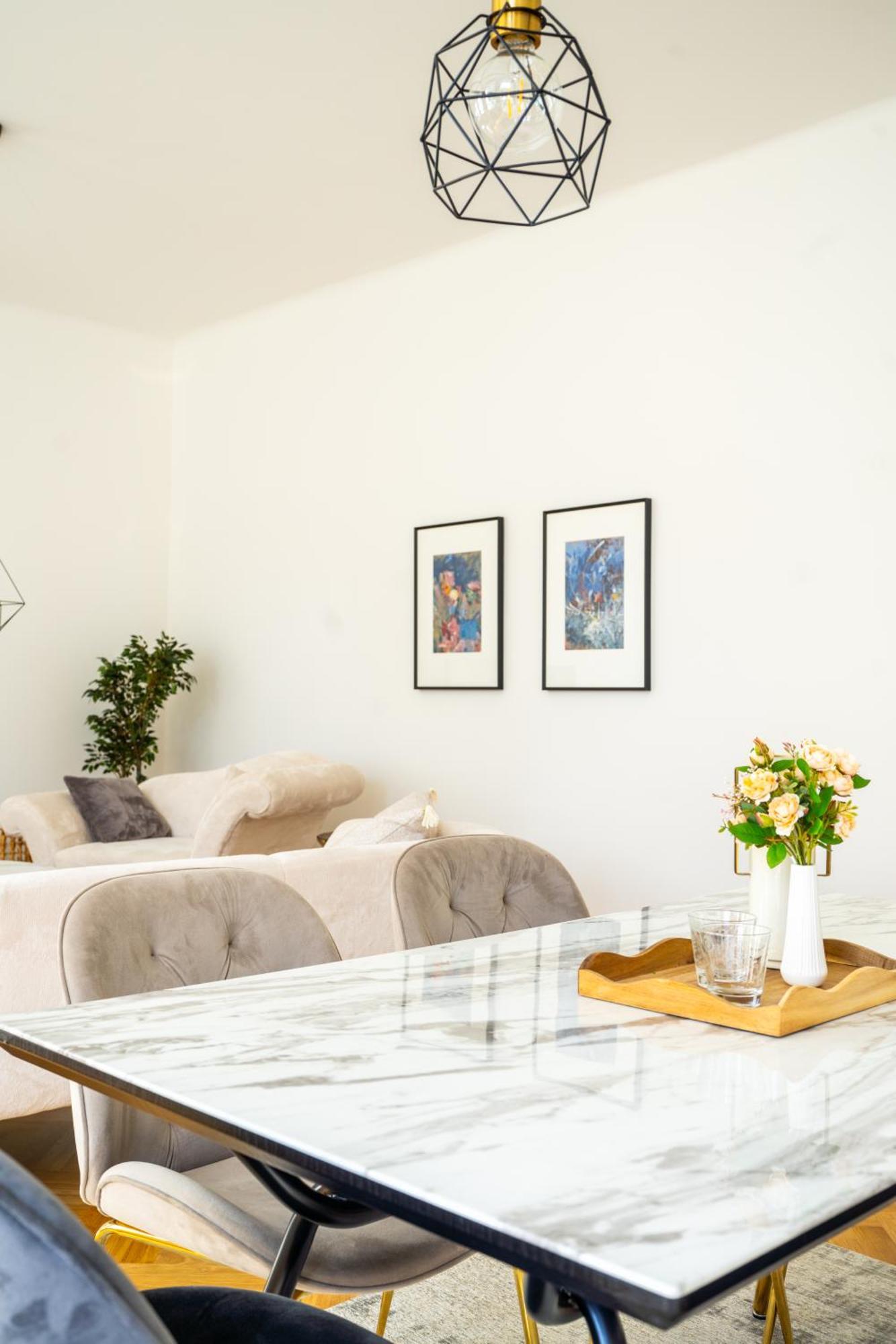 4ty3 - Spacious In The Heart Of The 8th District Is Calling Apartment Wien
