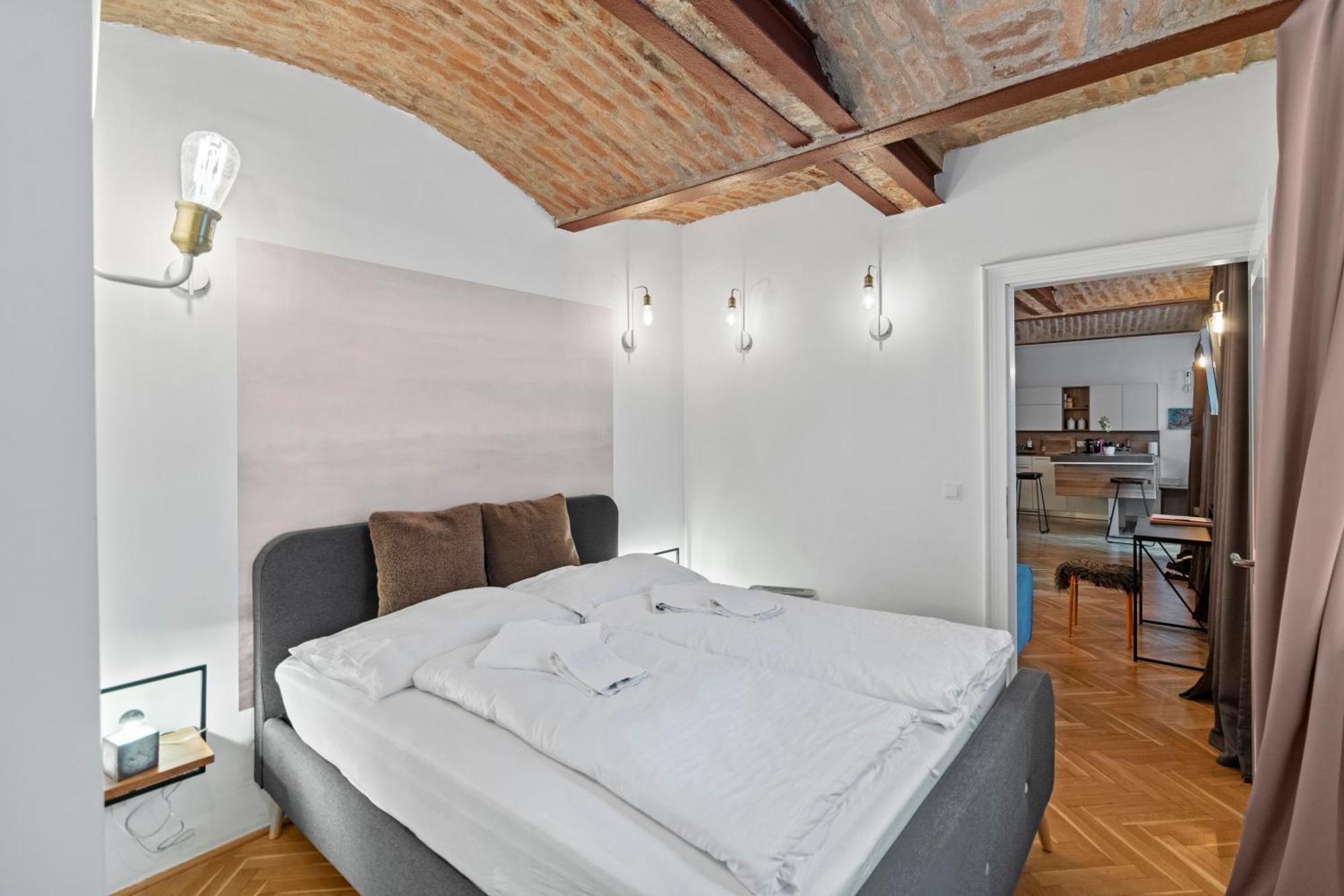 Farawayhomes #b2 *