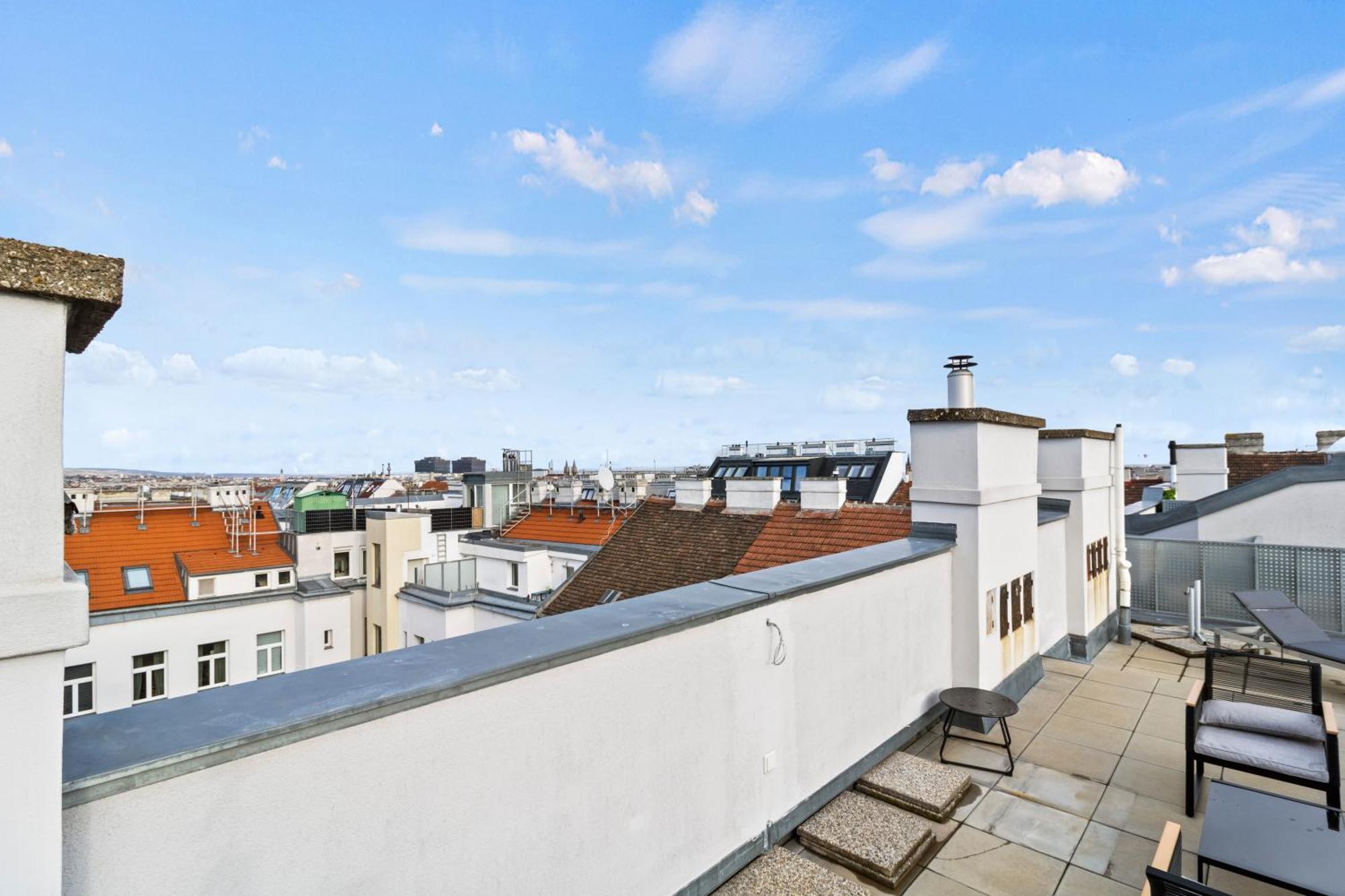 Terrace - 75 M² - Near Wiener Stadthalle Apartment *