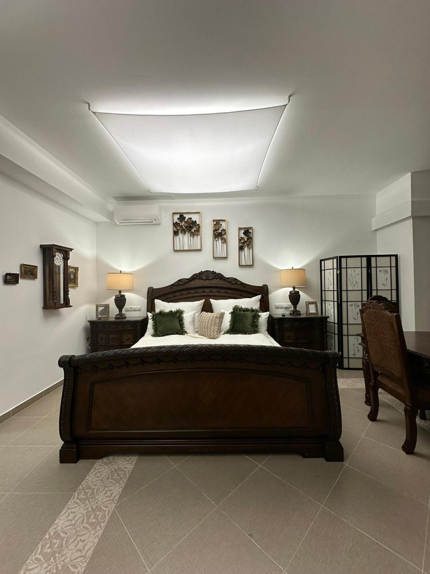 Panorama Apartment *