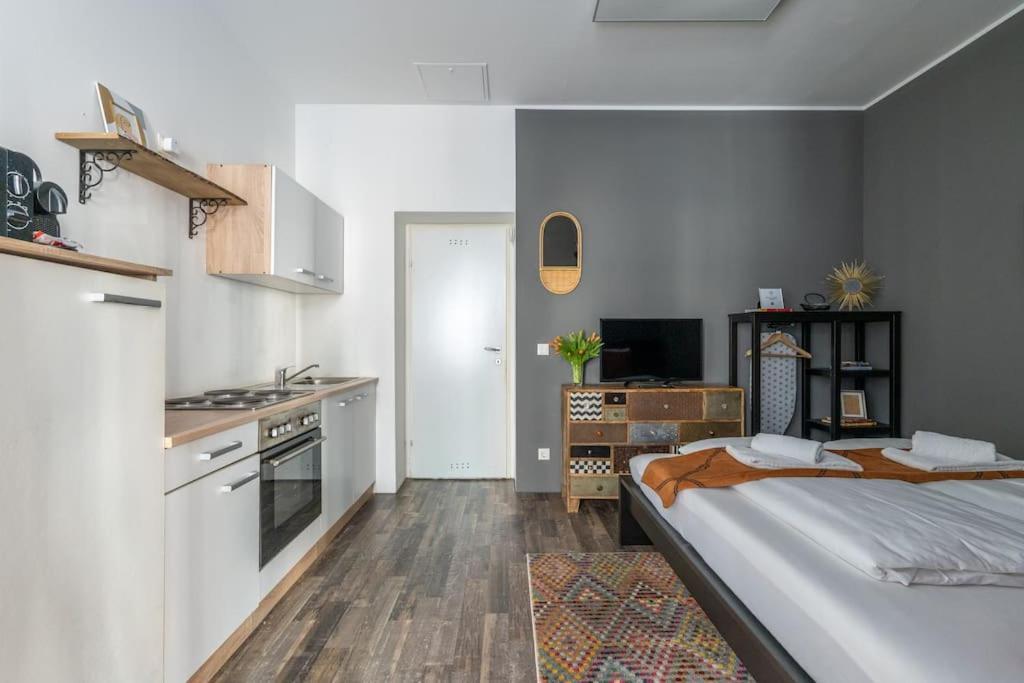 Chic By Center By Hm Apartment *