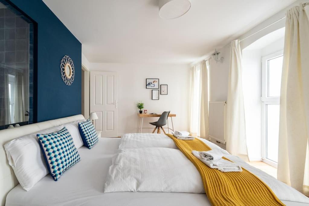 Apartment Cozy 1br Duplex Near Center By Hm