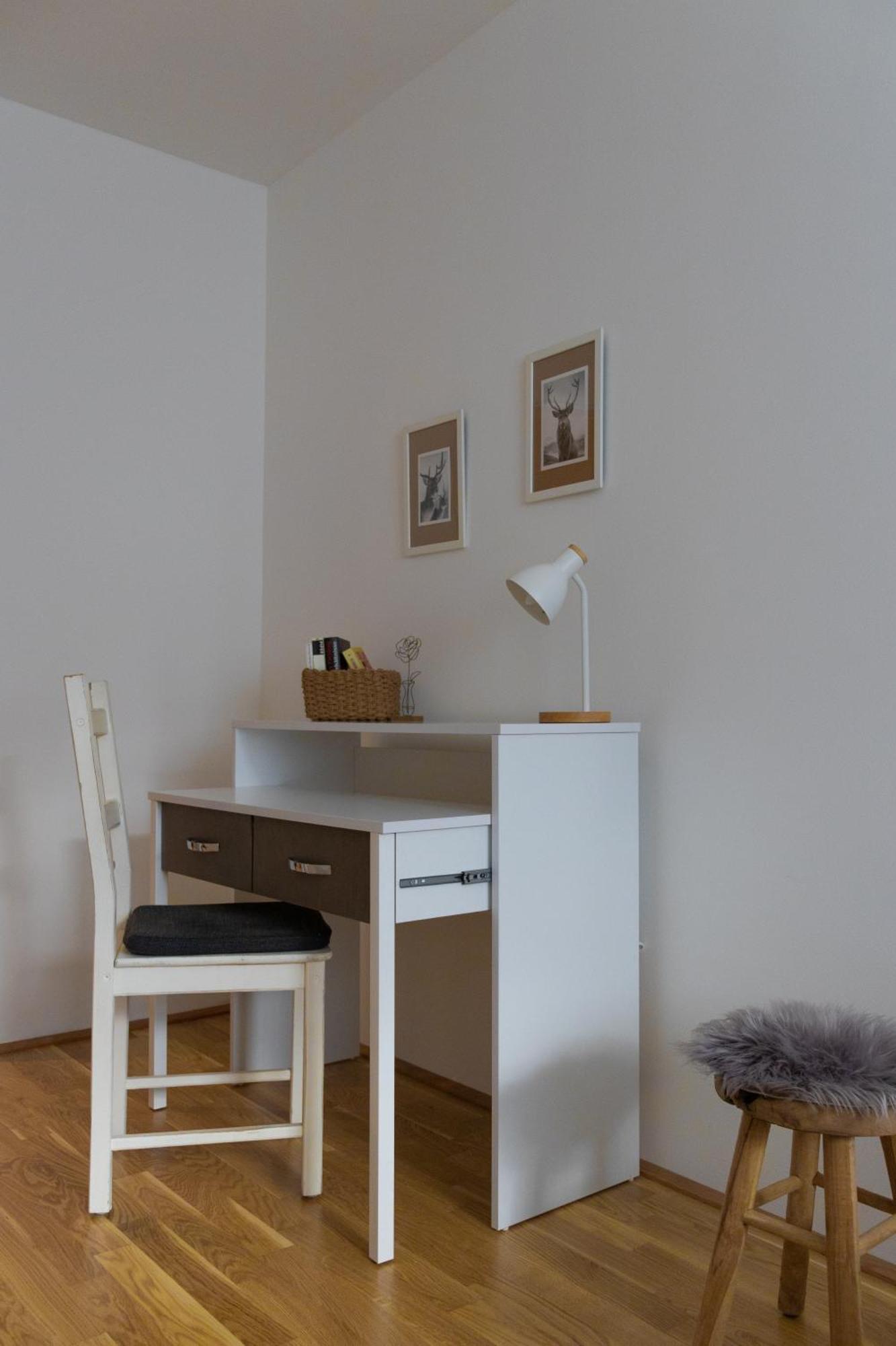 Danube Lodge, Uptown, A/c Apartment *