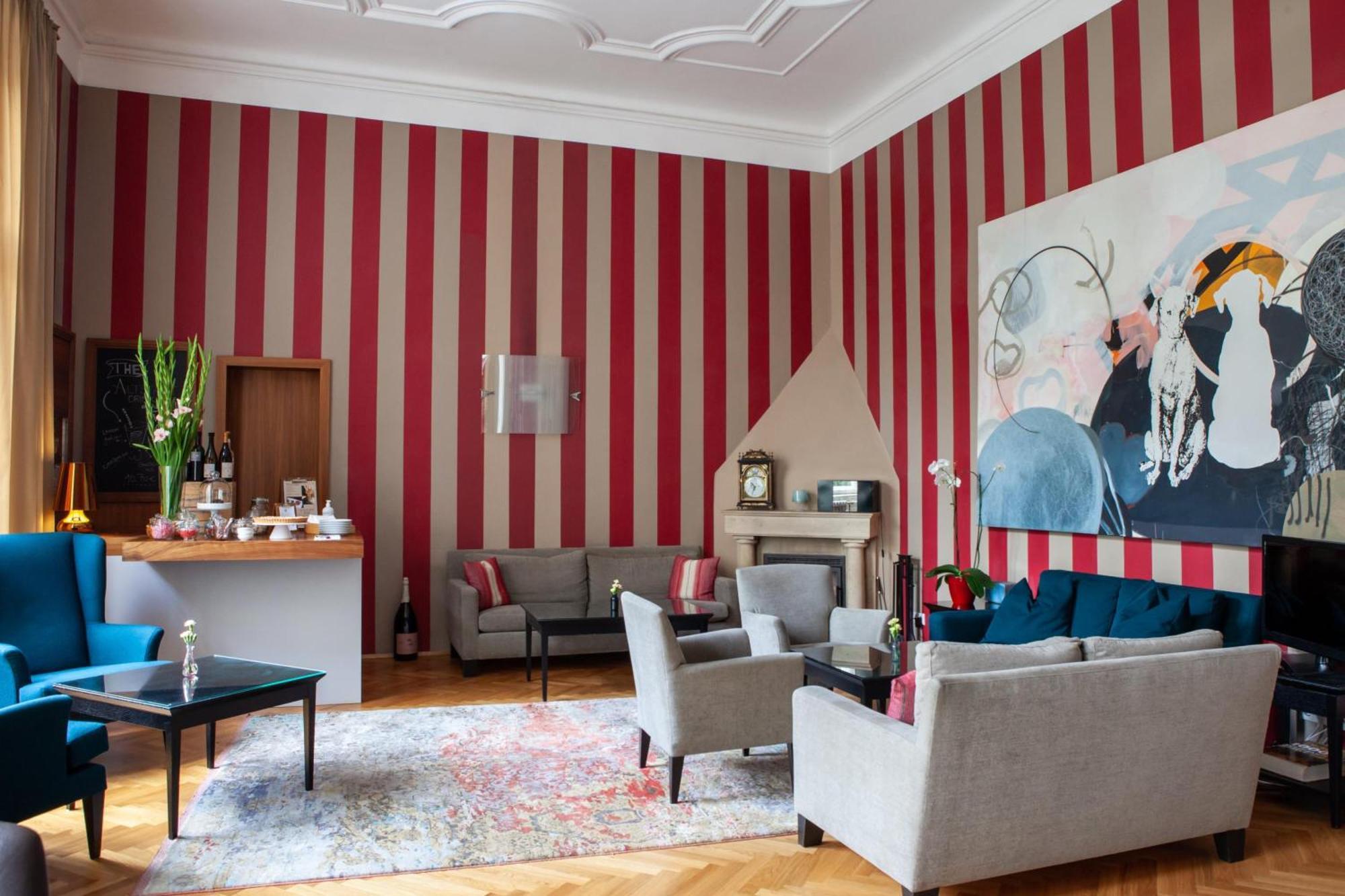 Small Luxury Altstadt 4* Viena