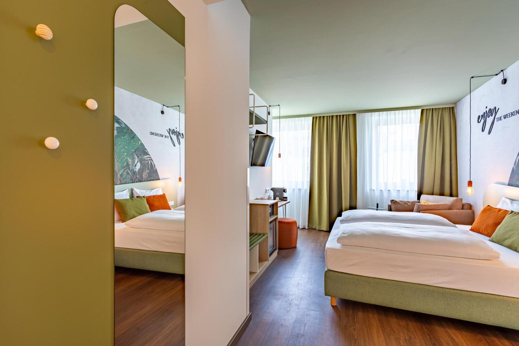 Hotel The Weekend 4*