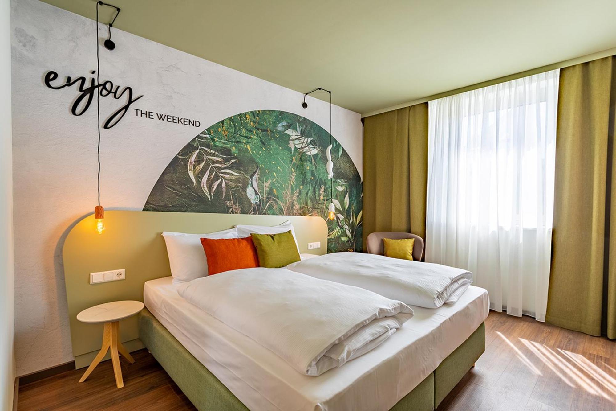 The Weekend 4*