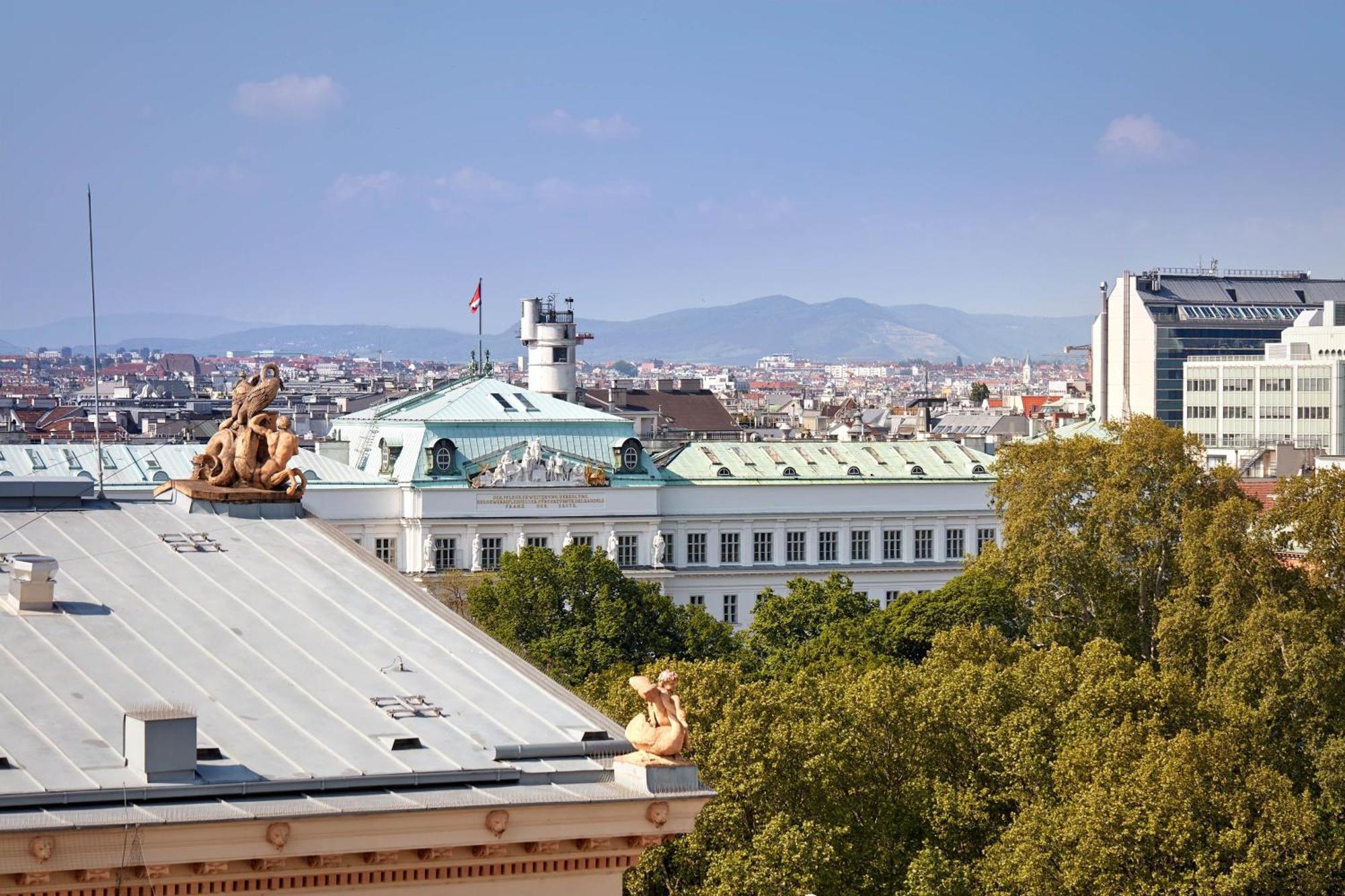 Imperial, A Luxury Collection Hotel, Hotel