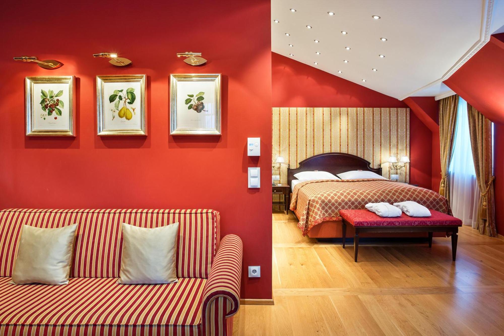 Austria Trend Ananas Hotel 4*