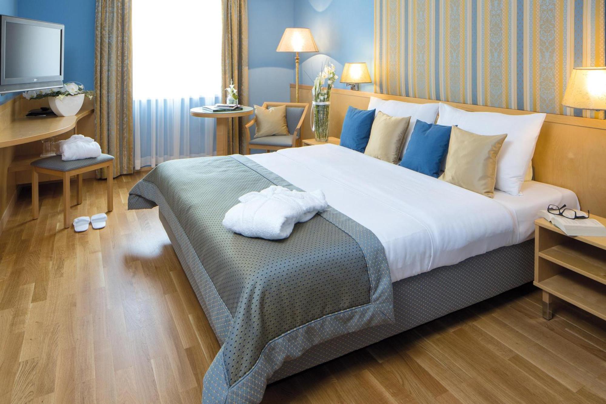 Austria Trend Ananas Hotel 4*
