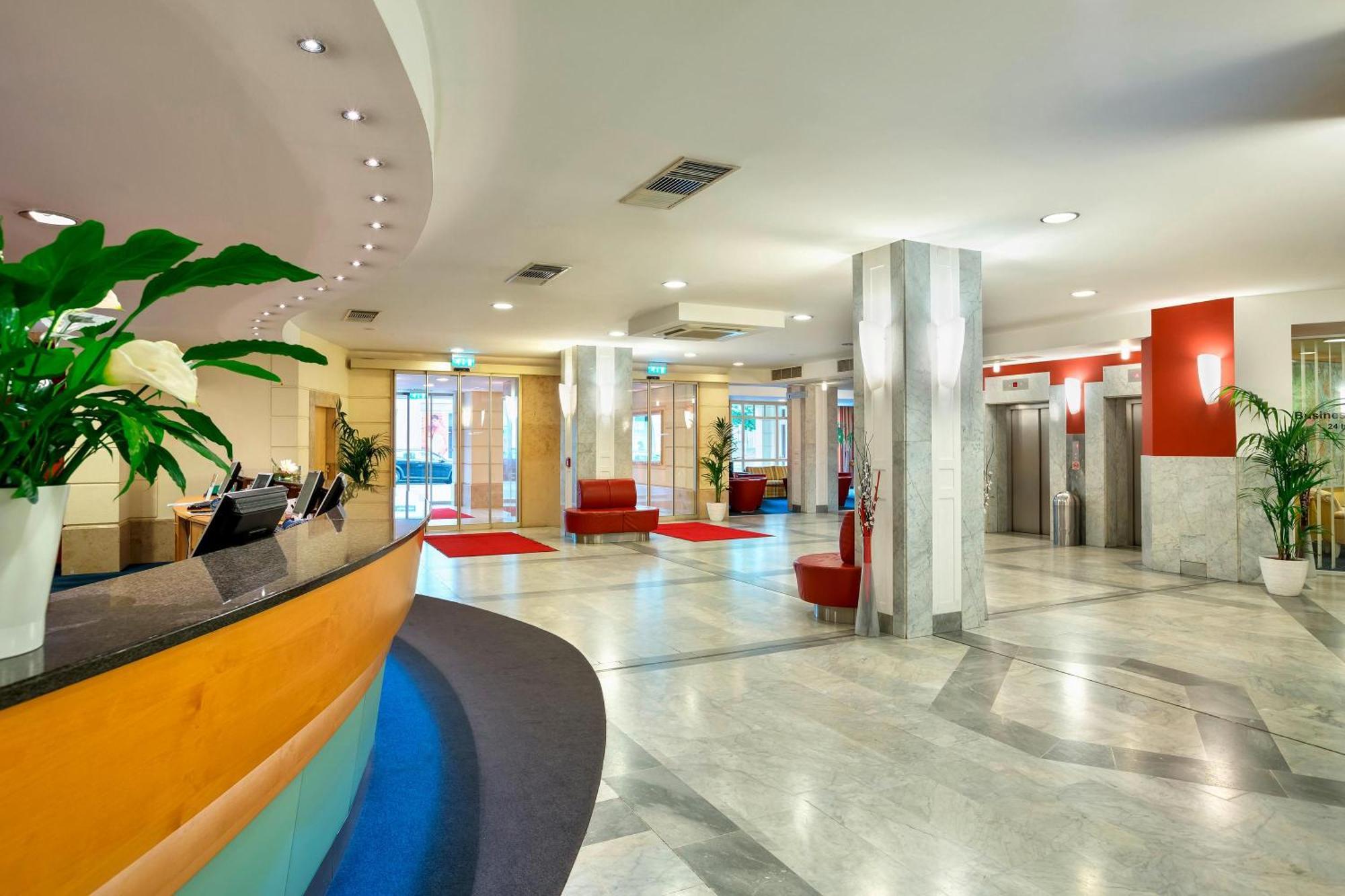 Hotel Austria Trend Ananas