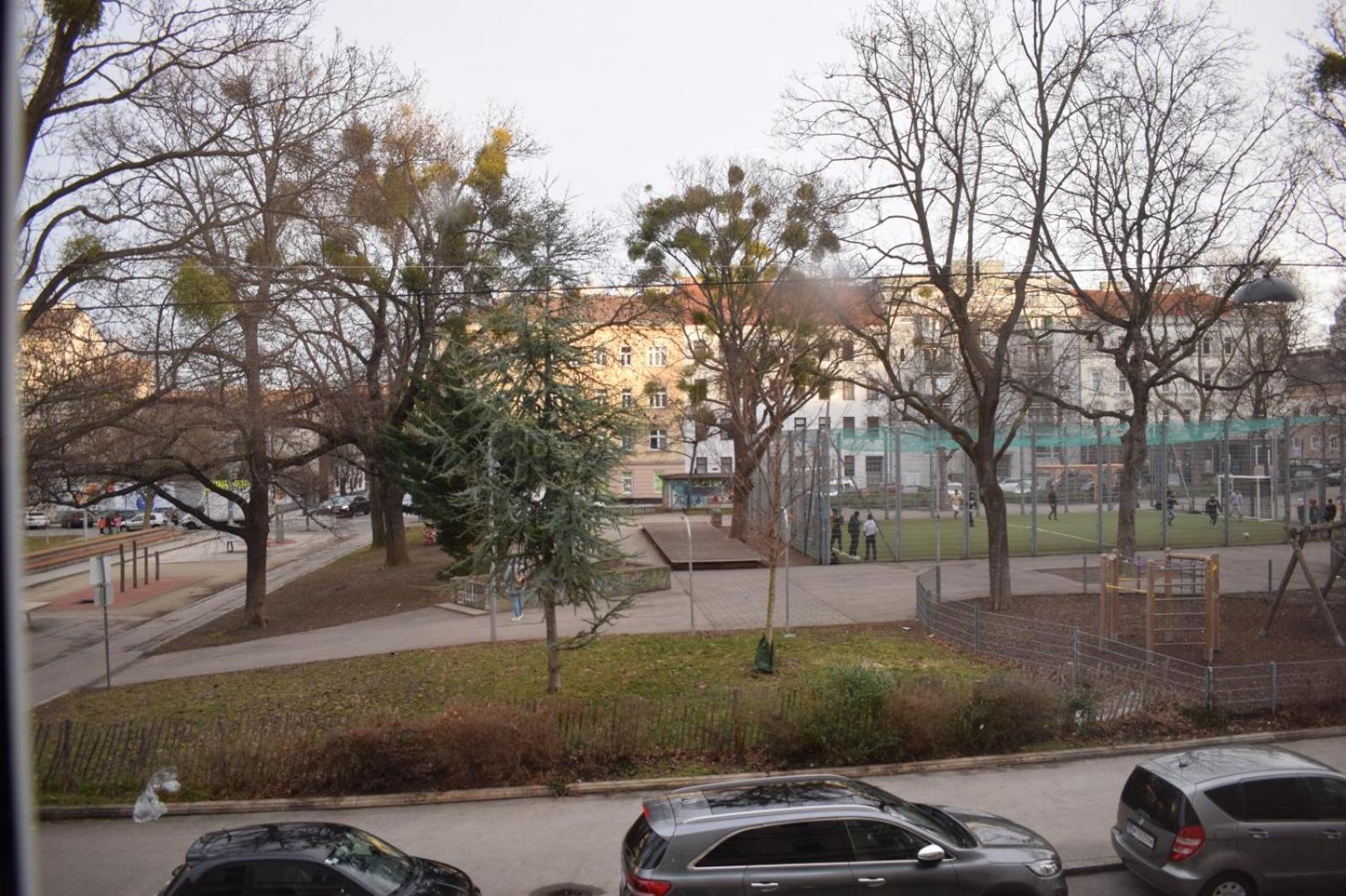 11 Apartment *