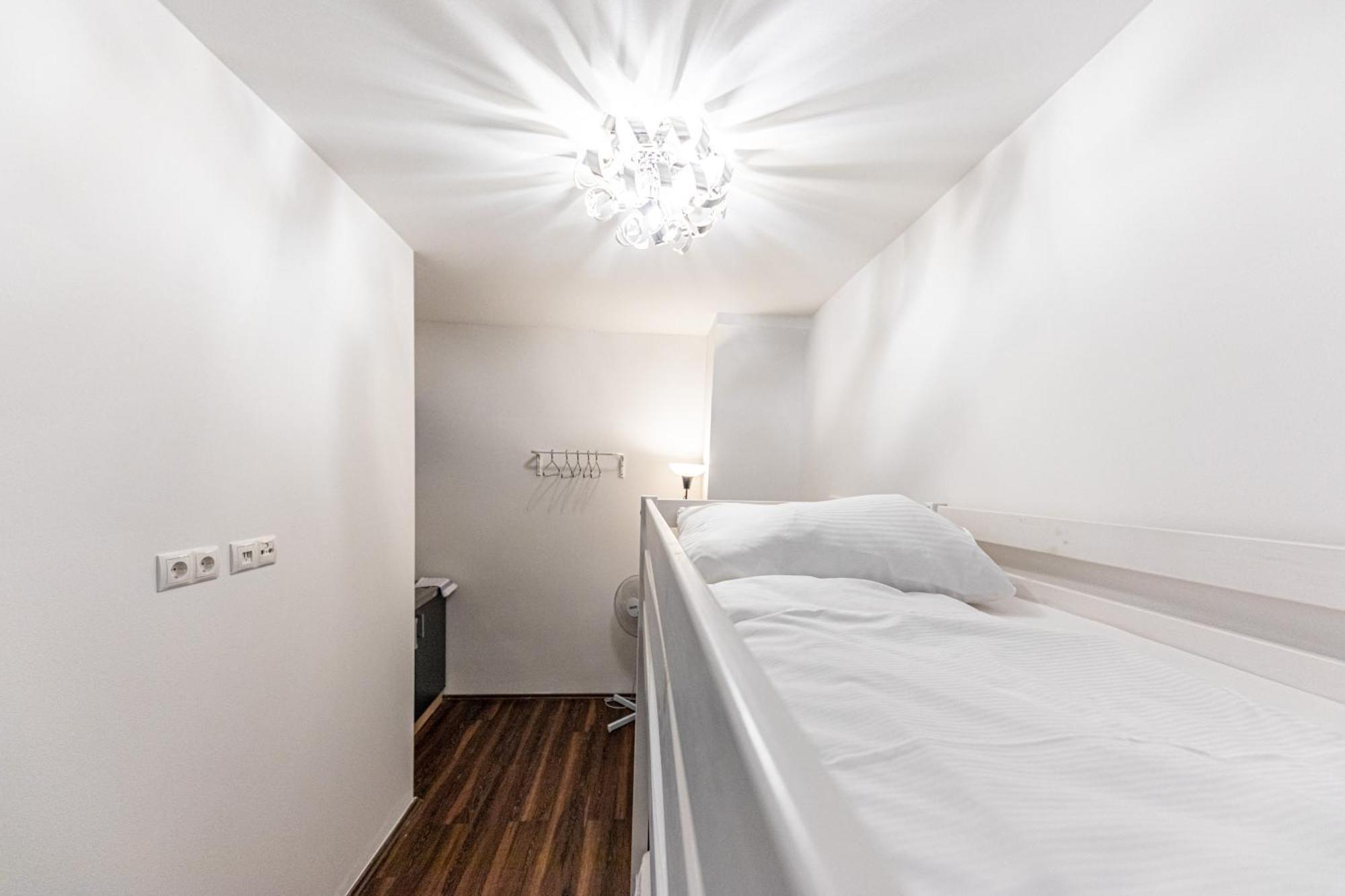 & Affordable By Jr Homestay *
