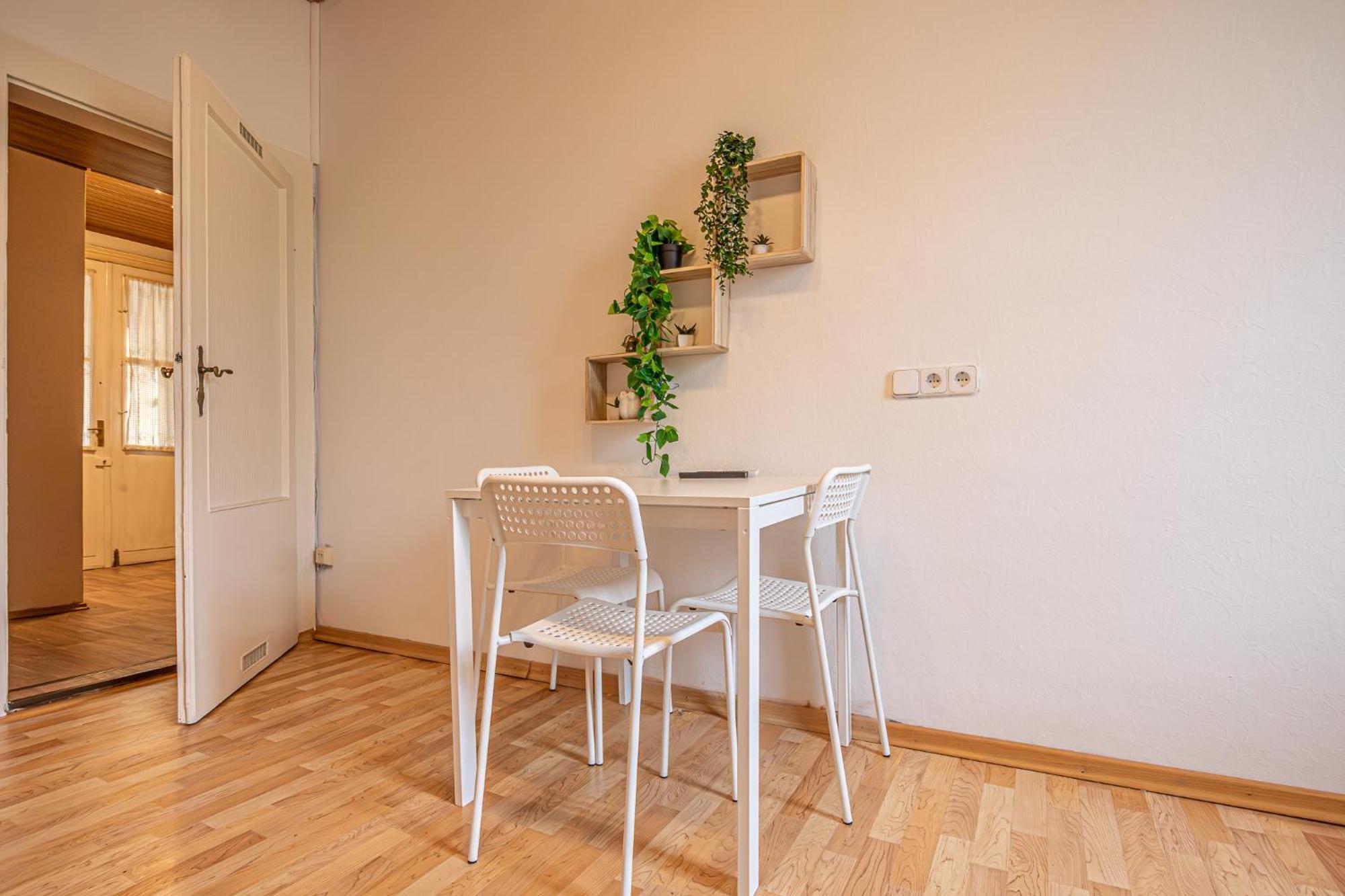 1br Apt. Urban Oasis By Stadthalle Vienna