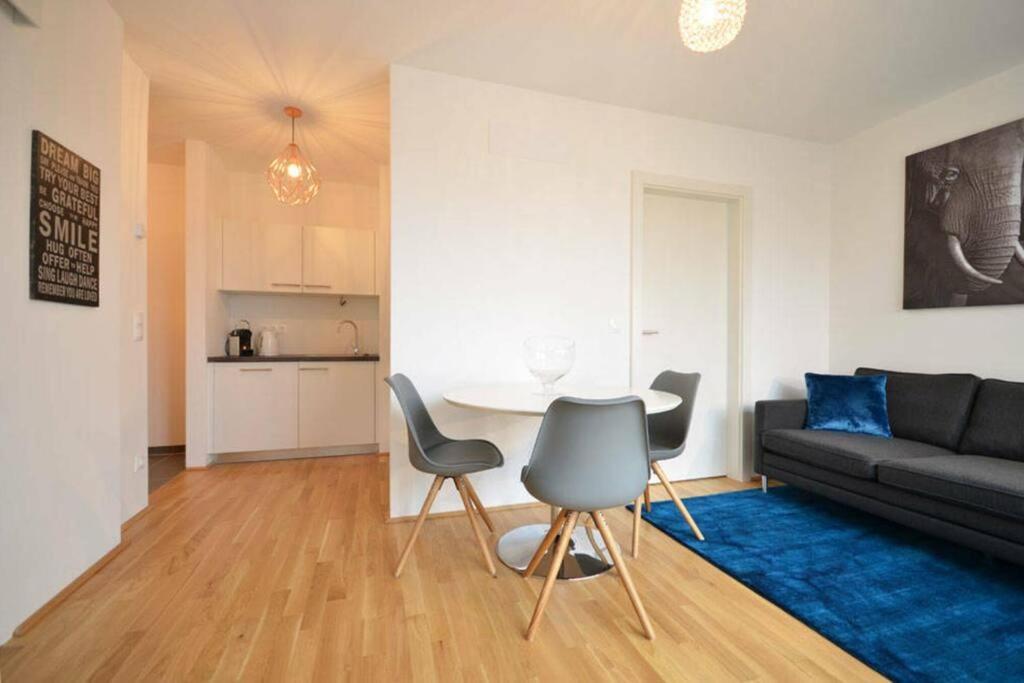 Residence, Donaustadt - United Nations #6251 Apartment