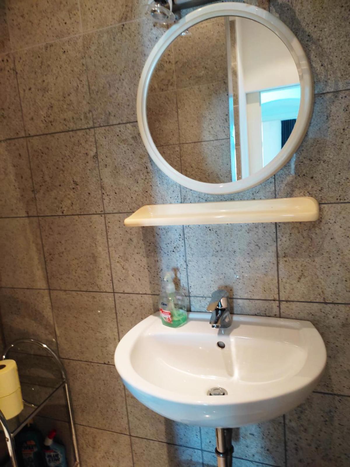 Spacious Austrian Style Close To Center Landstrasse Vienna