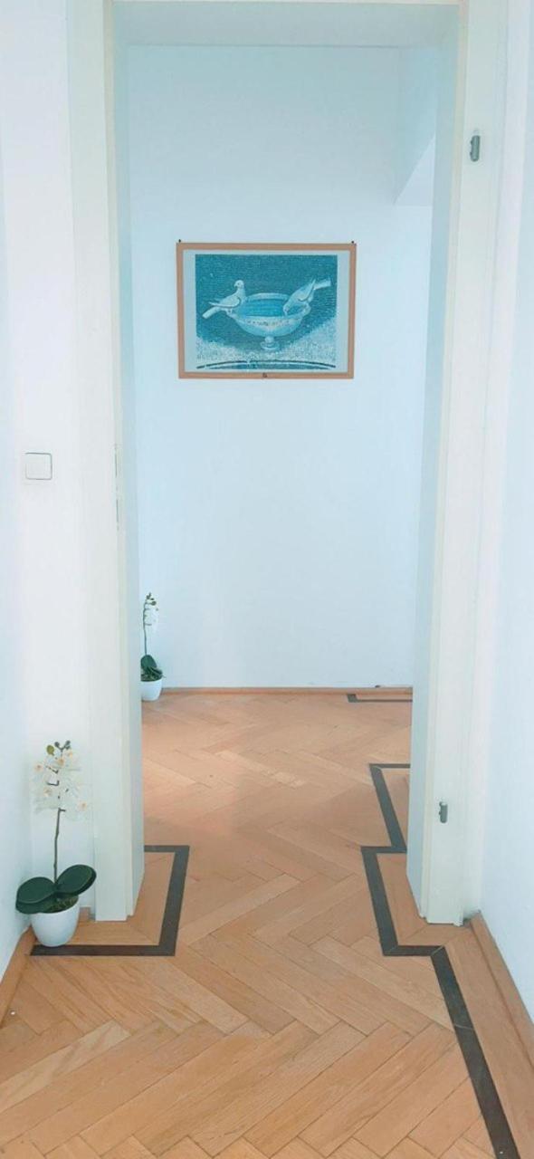 Deluxe In Keplerplatz Homestay Vienna
