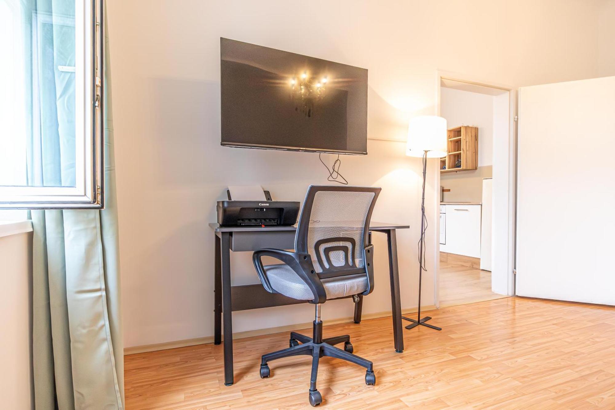 Enjoy The Danube And Prater Stern From Our 1br Gem Apartment *