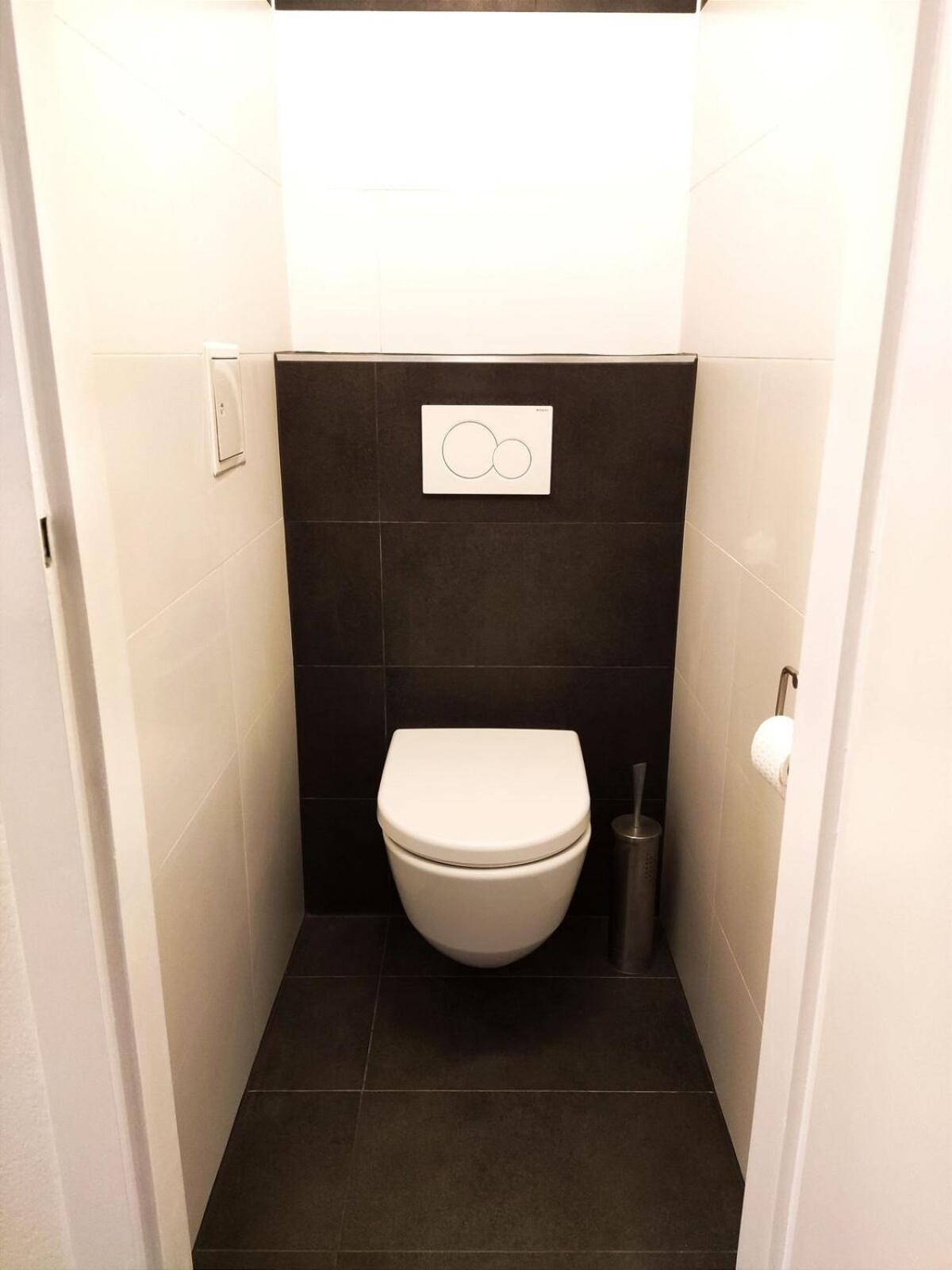 Beautiful 2 Bedroom *