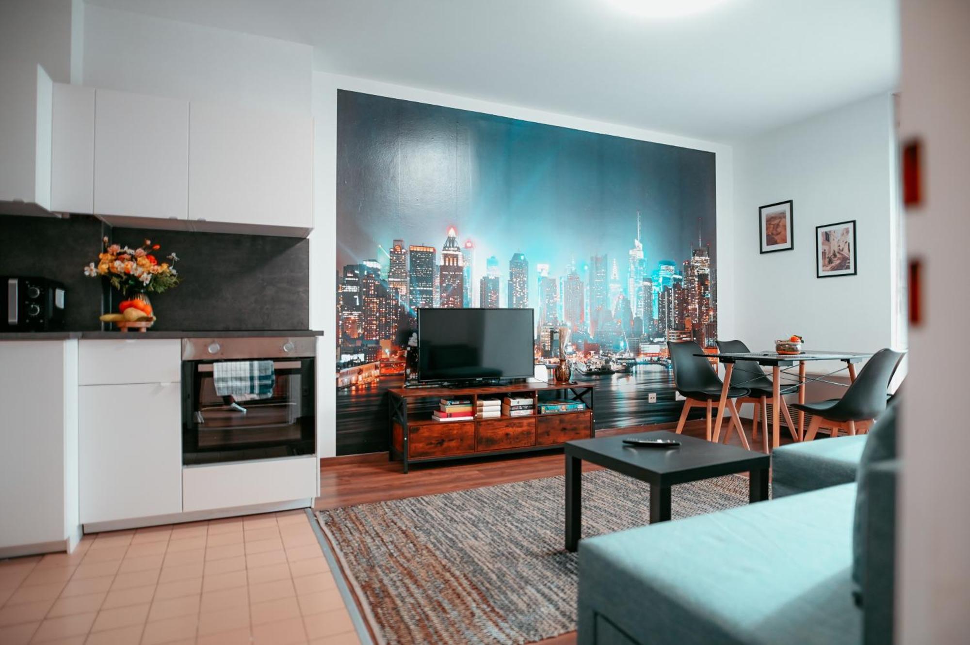 Apartment Shopping Center 3 *