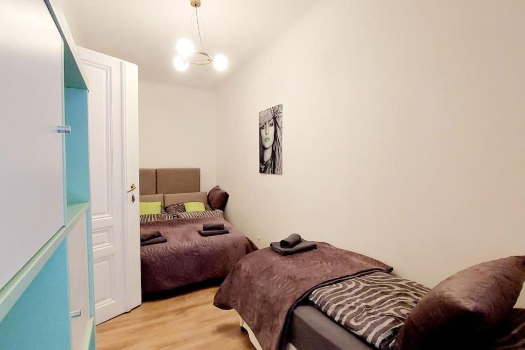 Apartment Superior 4 Bedroom Vienna