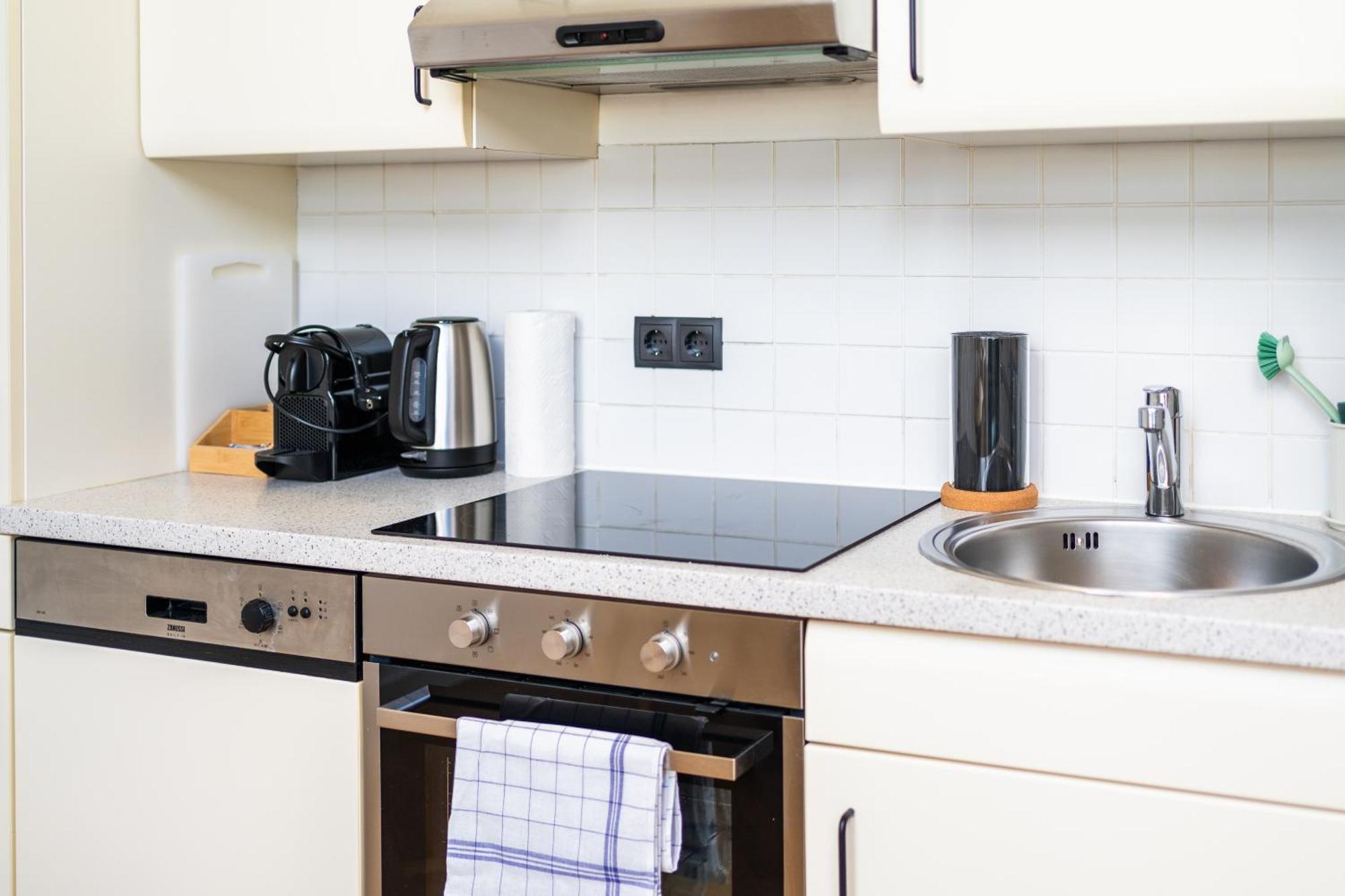 Myflat - Bright Near Station * Vienna