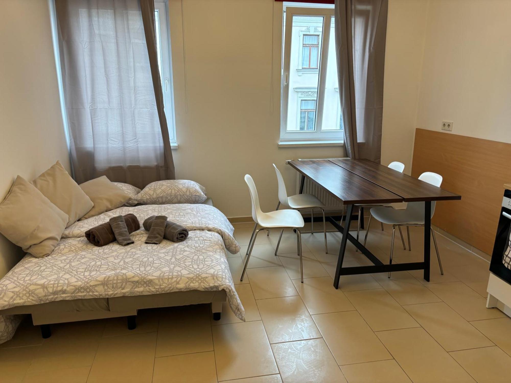 Default 1050 Guest house *