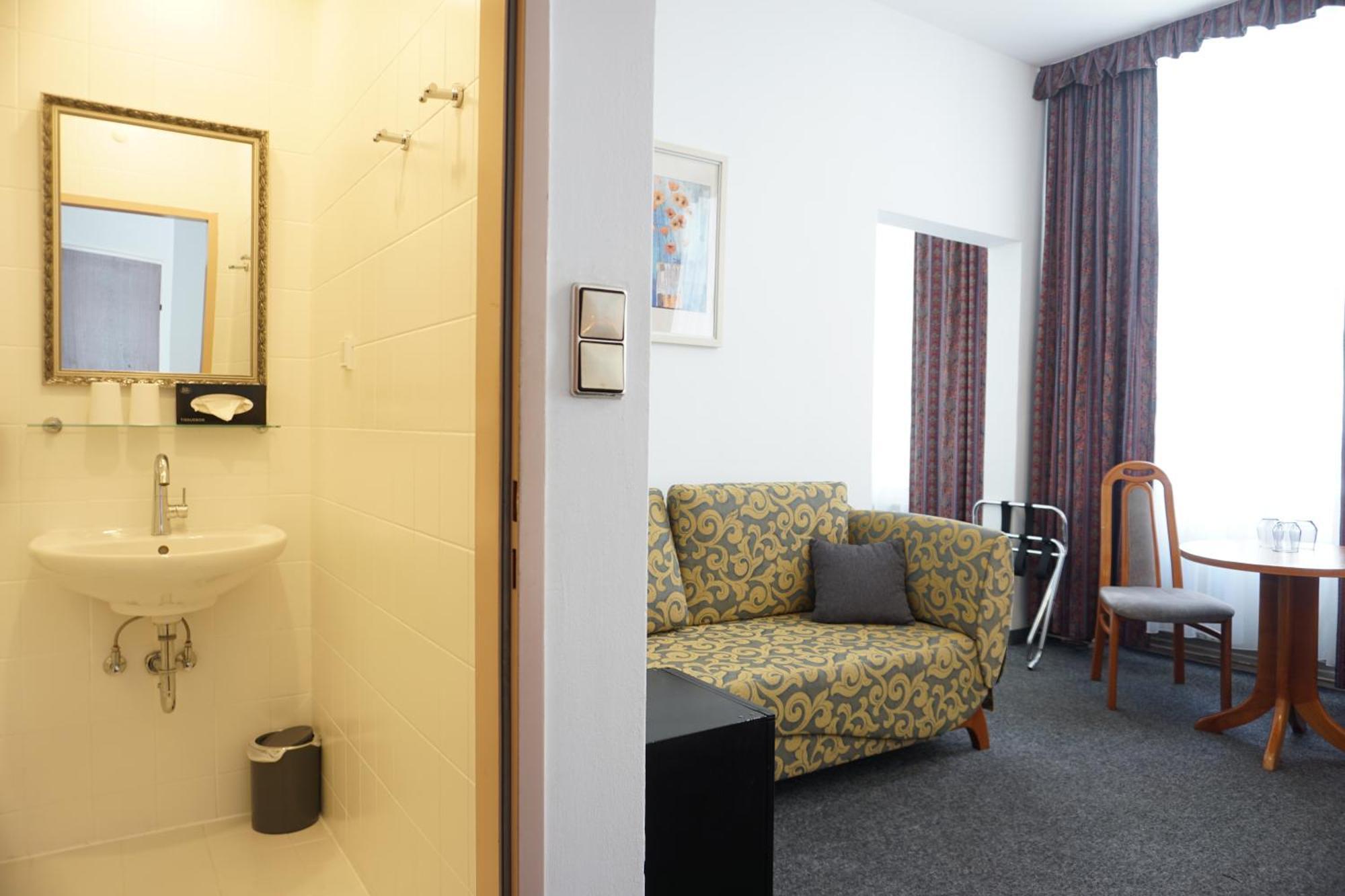 Lumes - Self Check In Guest house 4*