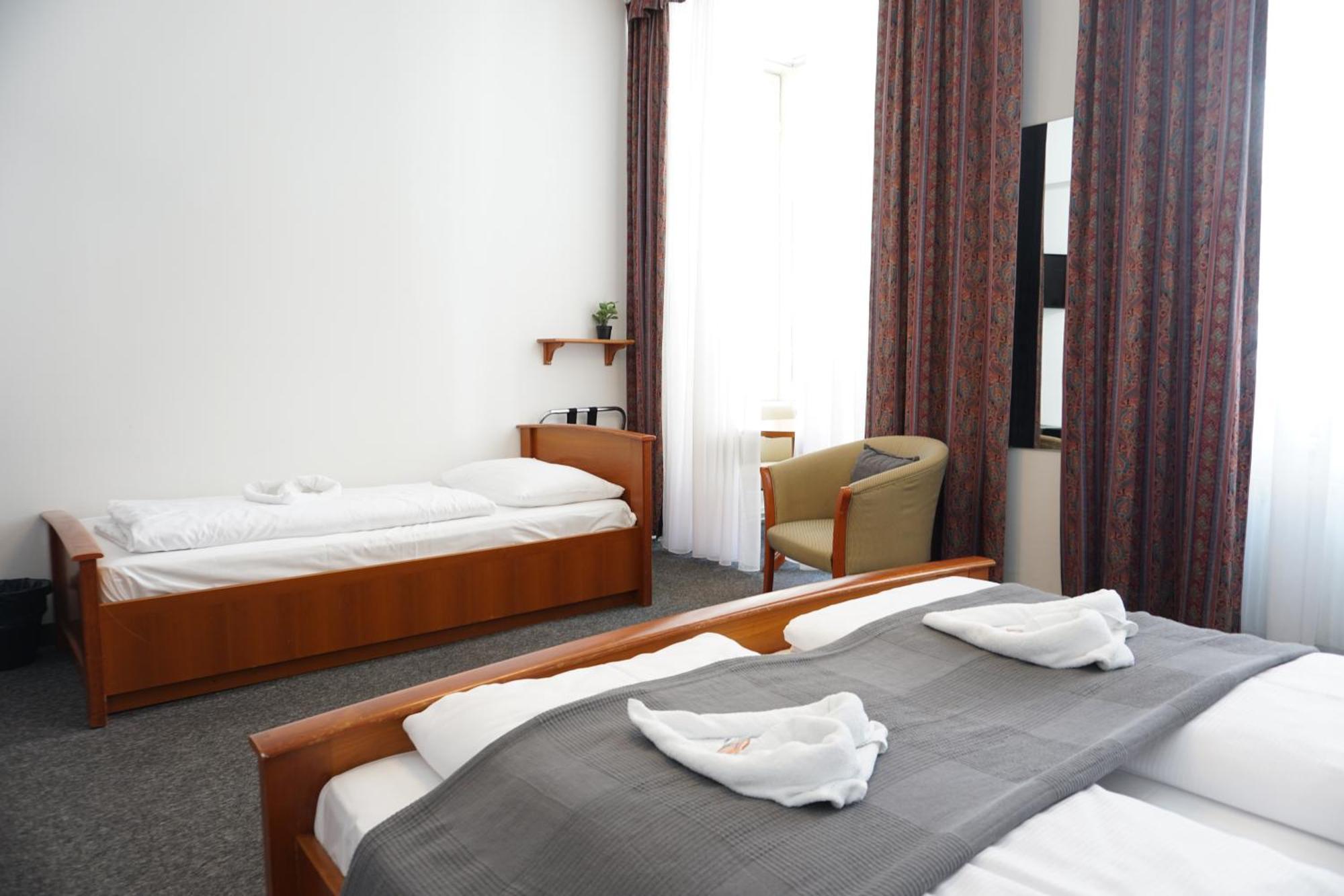 Lumes - Self Check In Guest house Vienna