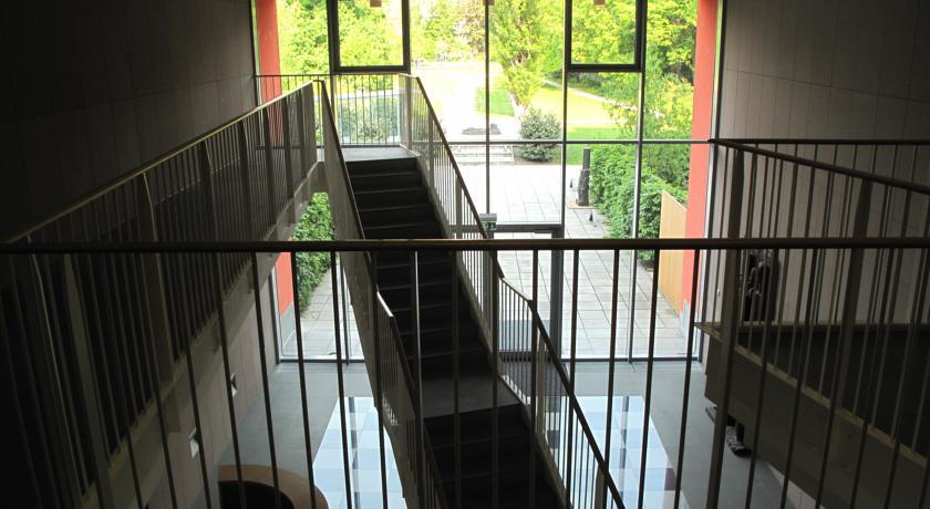 Living Center Viena