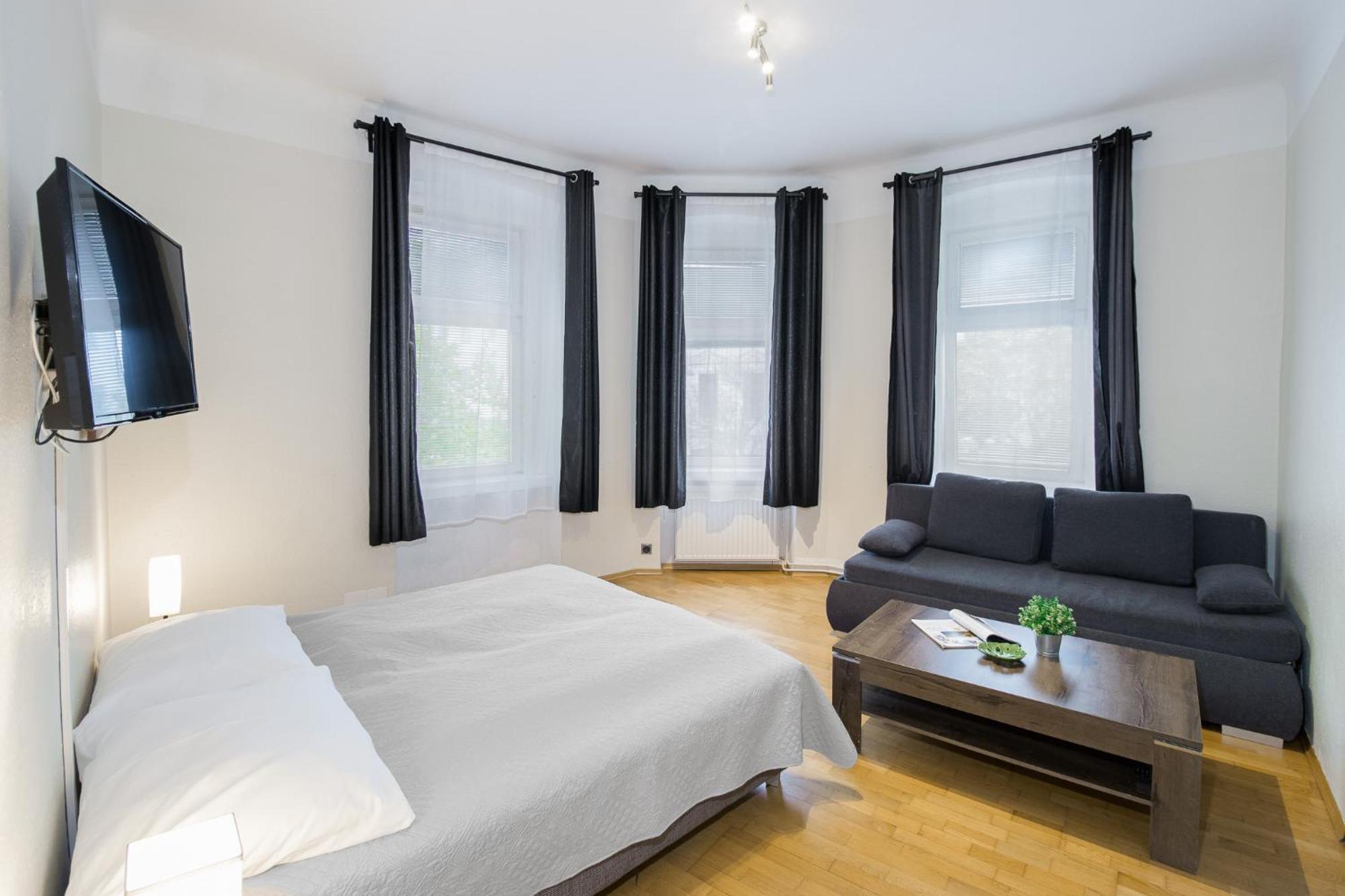 Familienplatz I Contactless Check-in Apartment Vienna