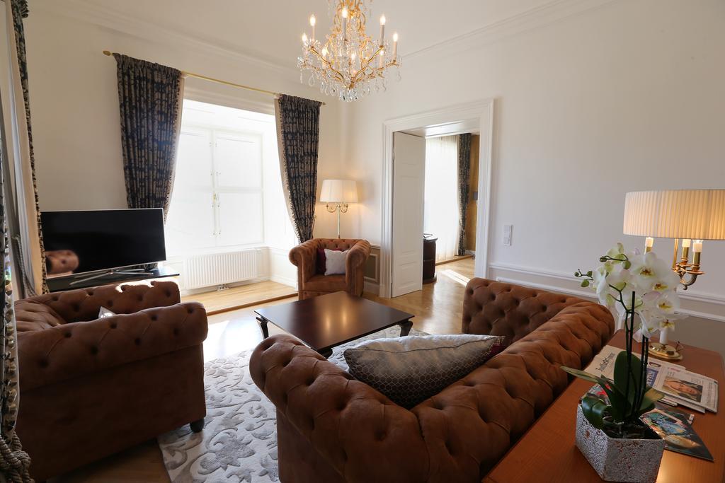 Schloss Schoenbrunn Grand Suite Vienna
