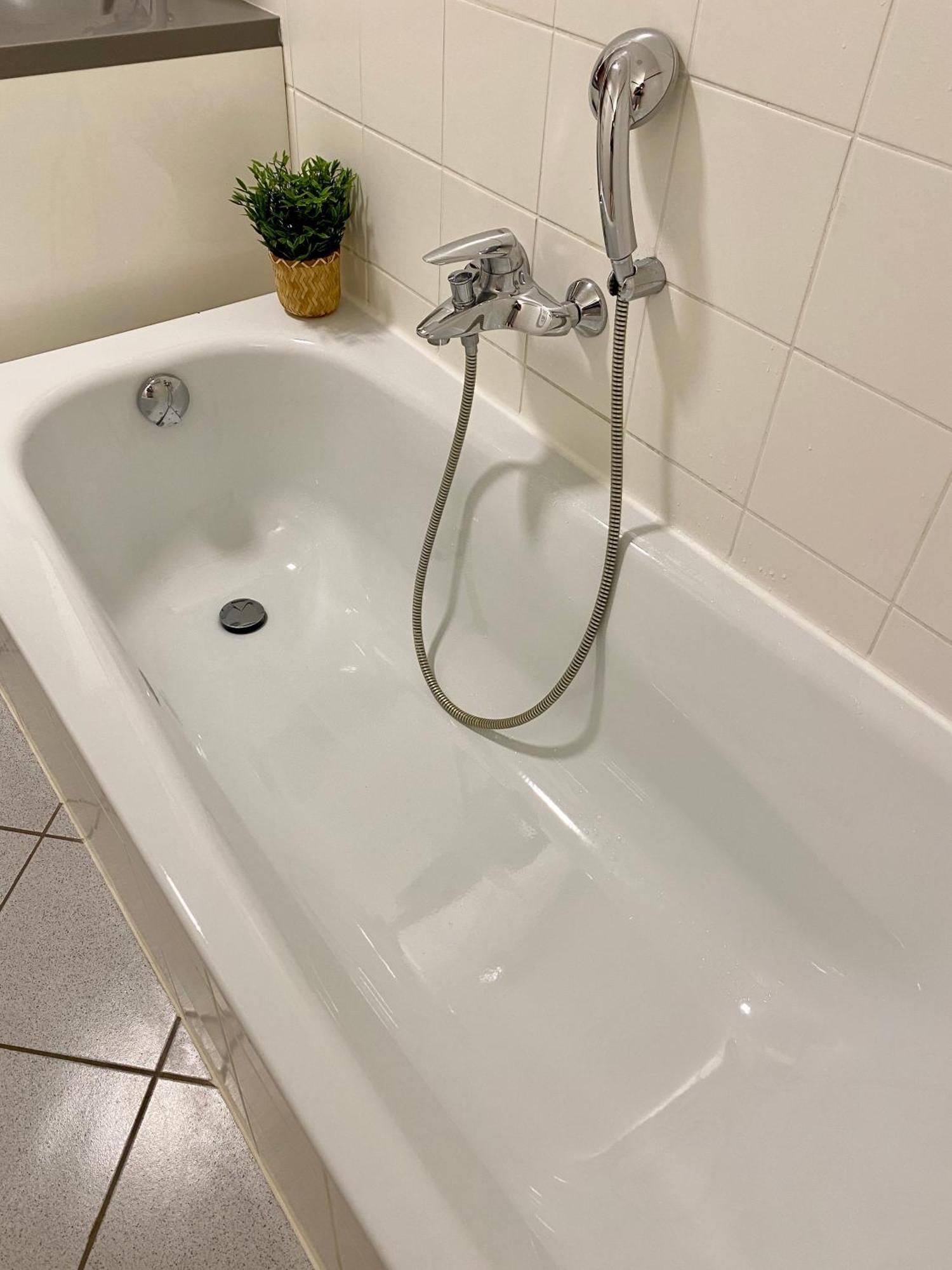 Cosy In A Perfect Location 1070 Historical Part Of Apartment