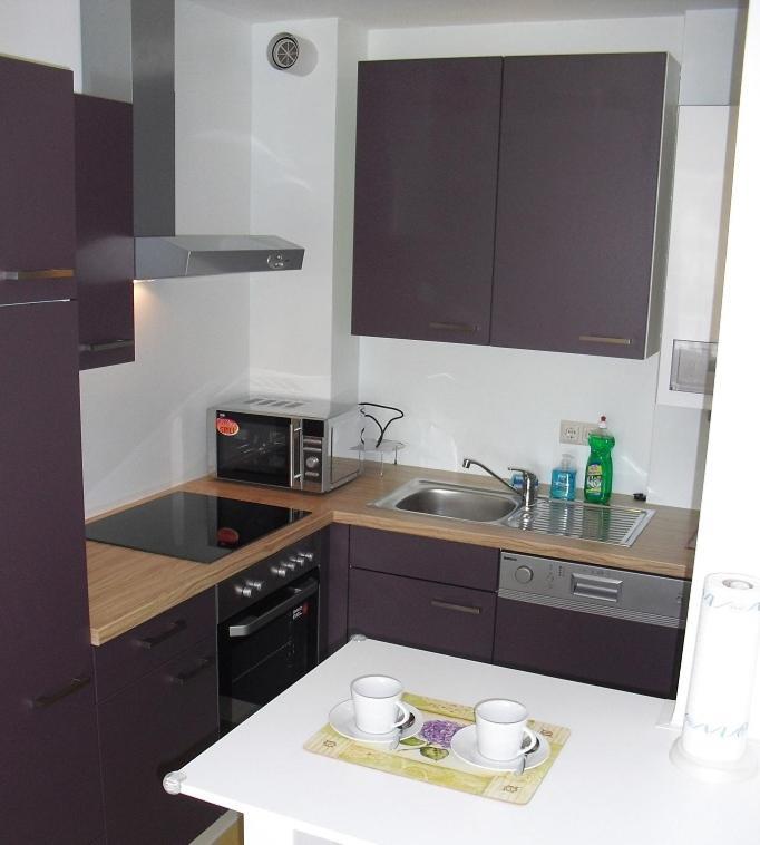 Serviced With Sunny Balcony Apartment