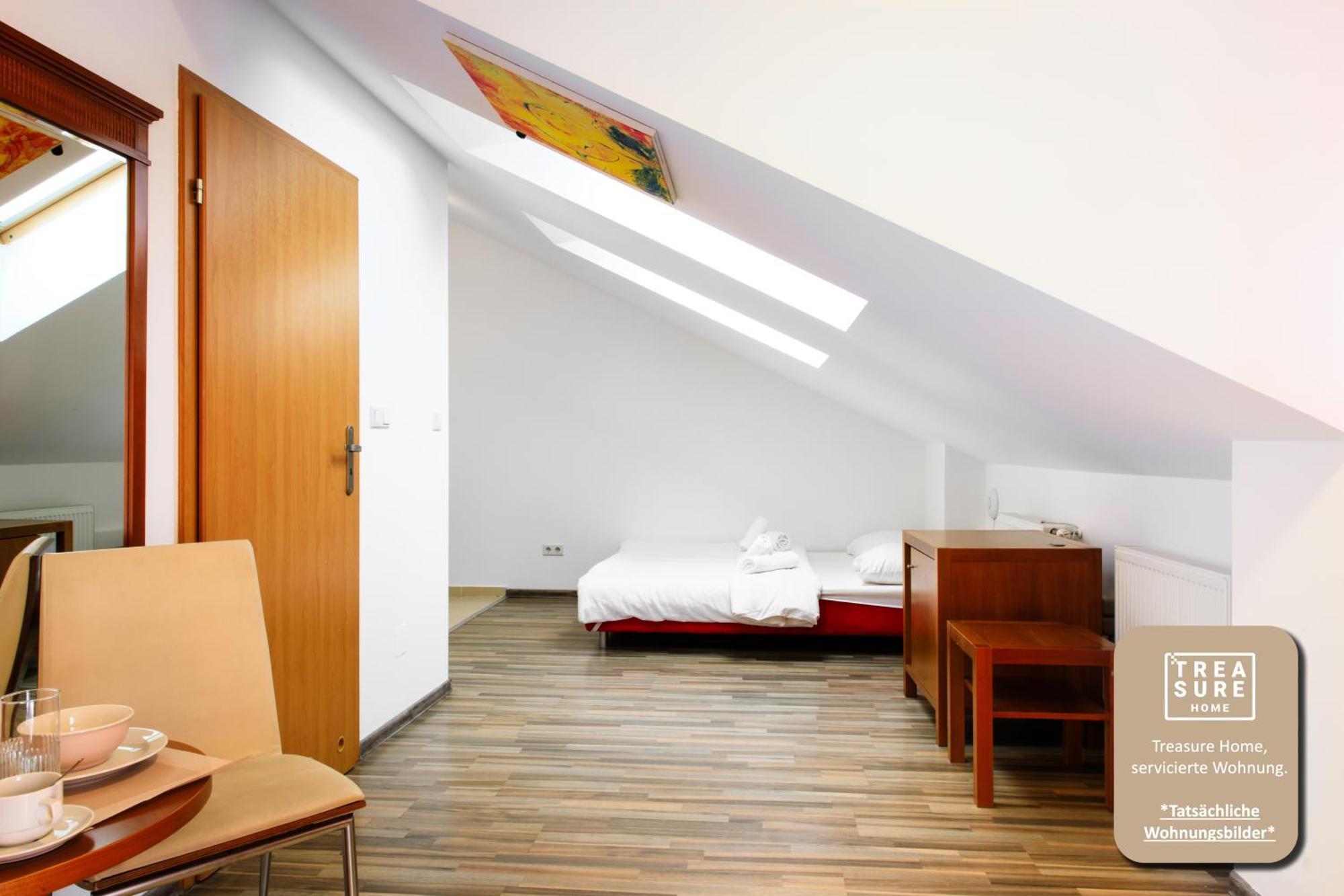 Default 1050 Guest house *