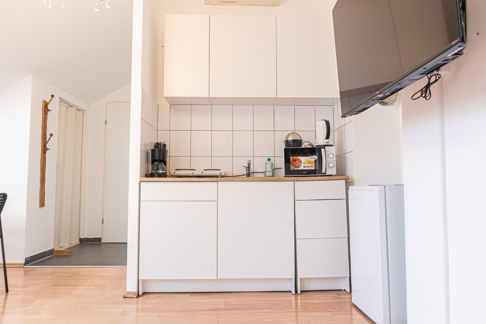 Spacious 2br Great Location - Near Schoenbrunn * Vienna