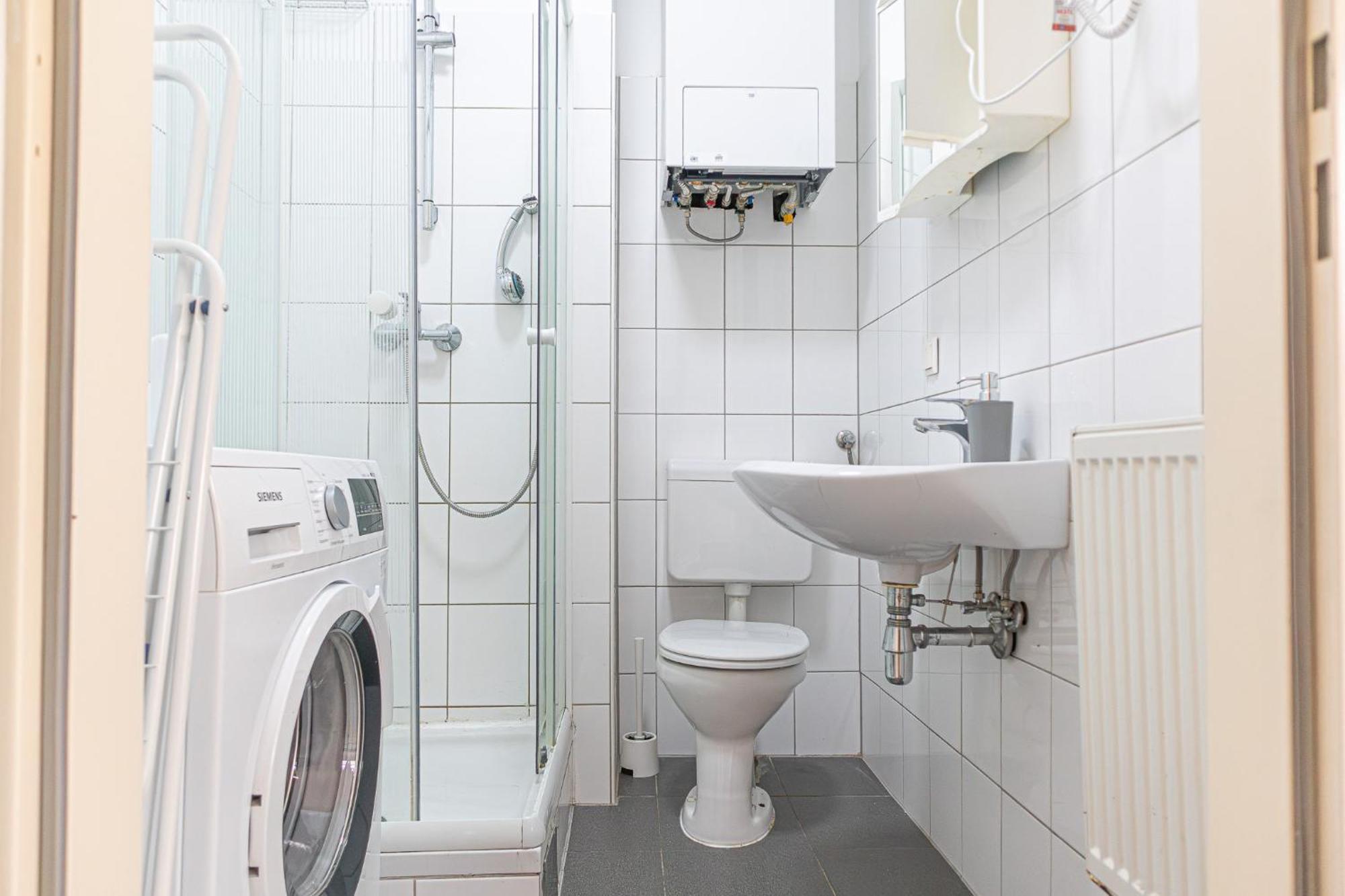 Spacious 2br Great Location - Near Schoenbrunn Vienna