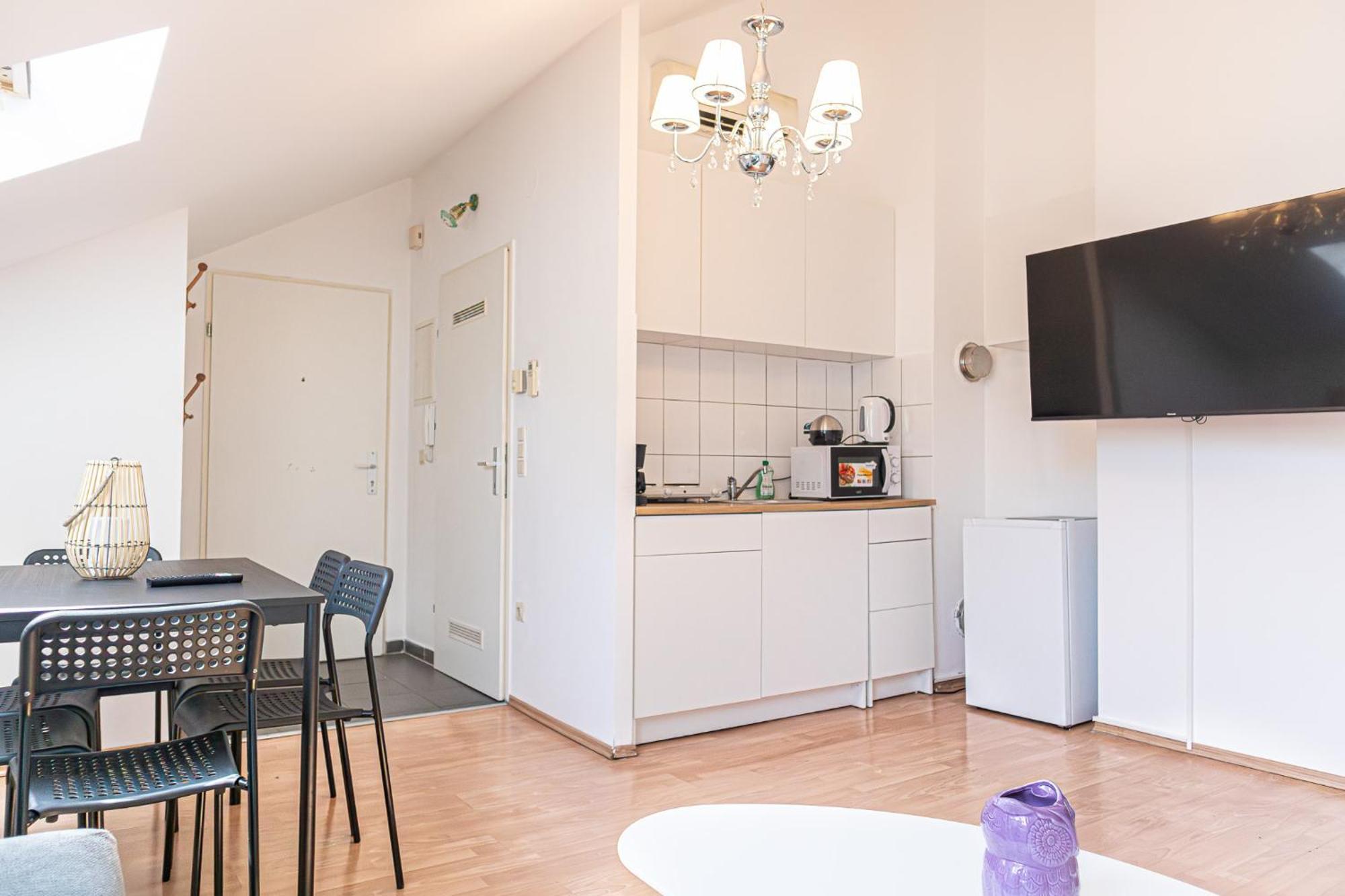 Spacious 2br Great Location - Near Schoenbrunn * Vienna