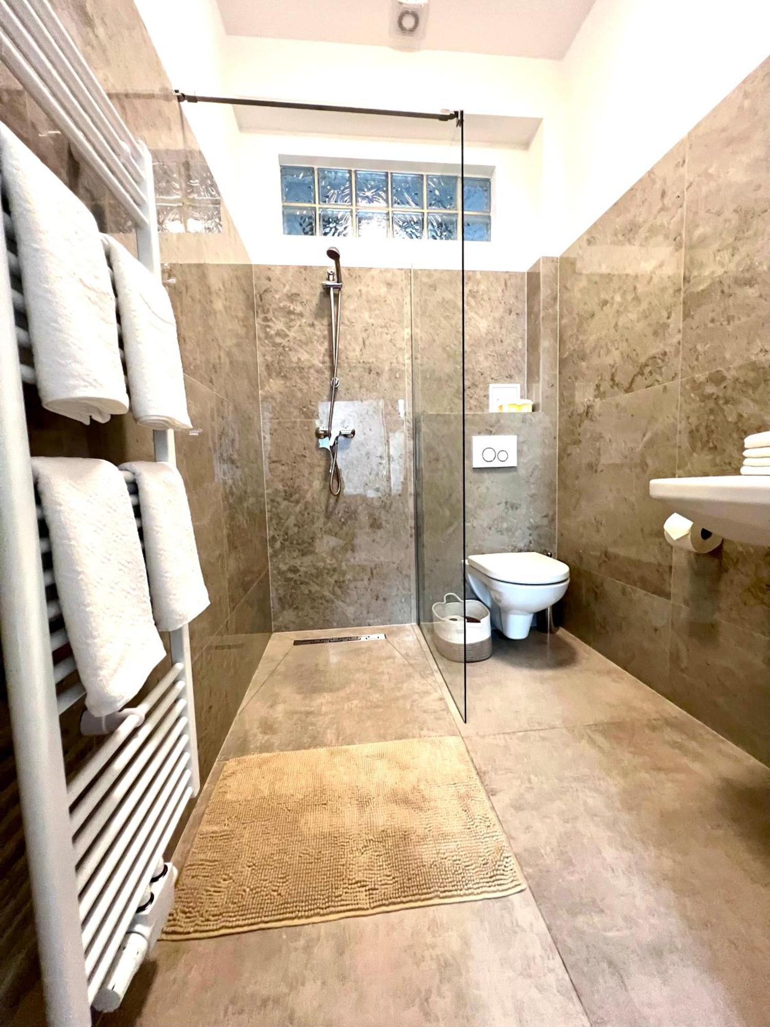 Grosszuegiges App. 2 Schlafzimmer Apartment