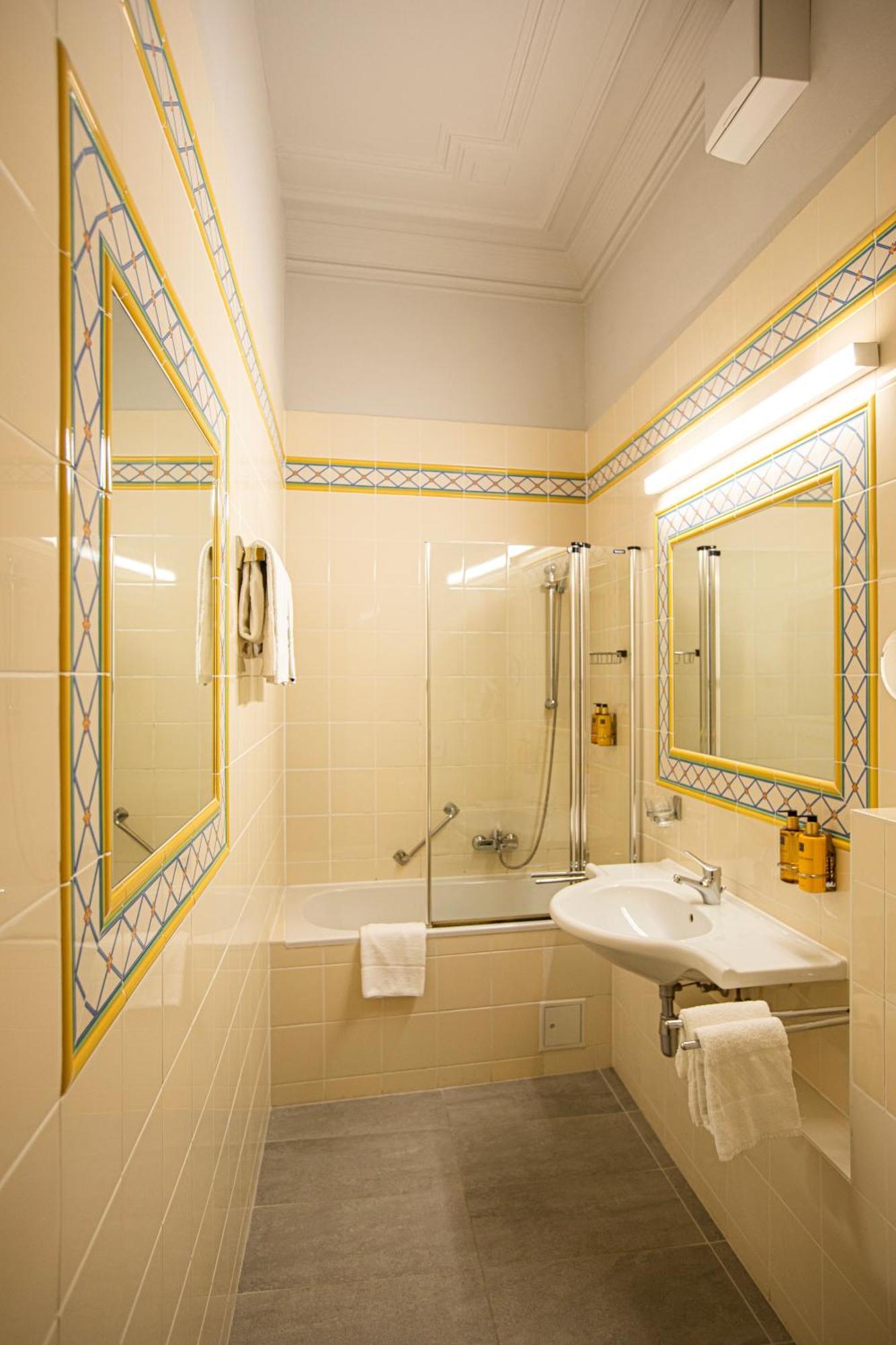 Boutique Nossek Hotel 3*
