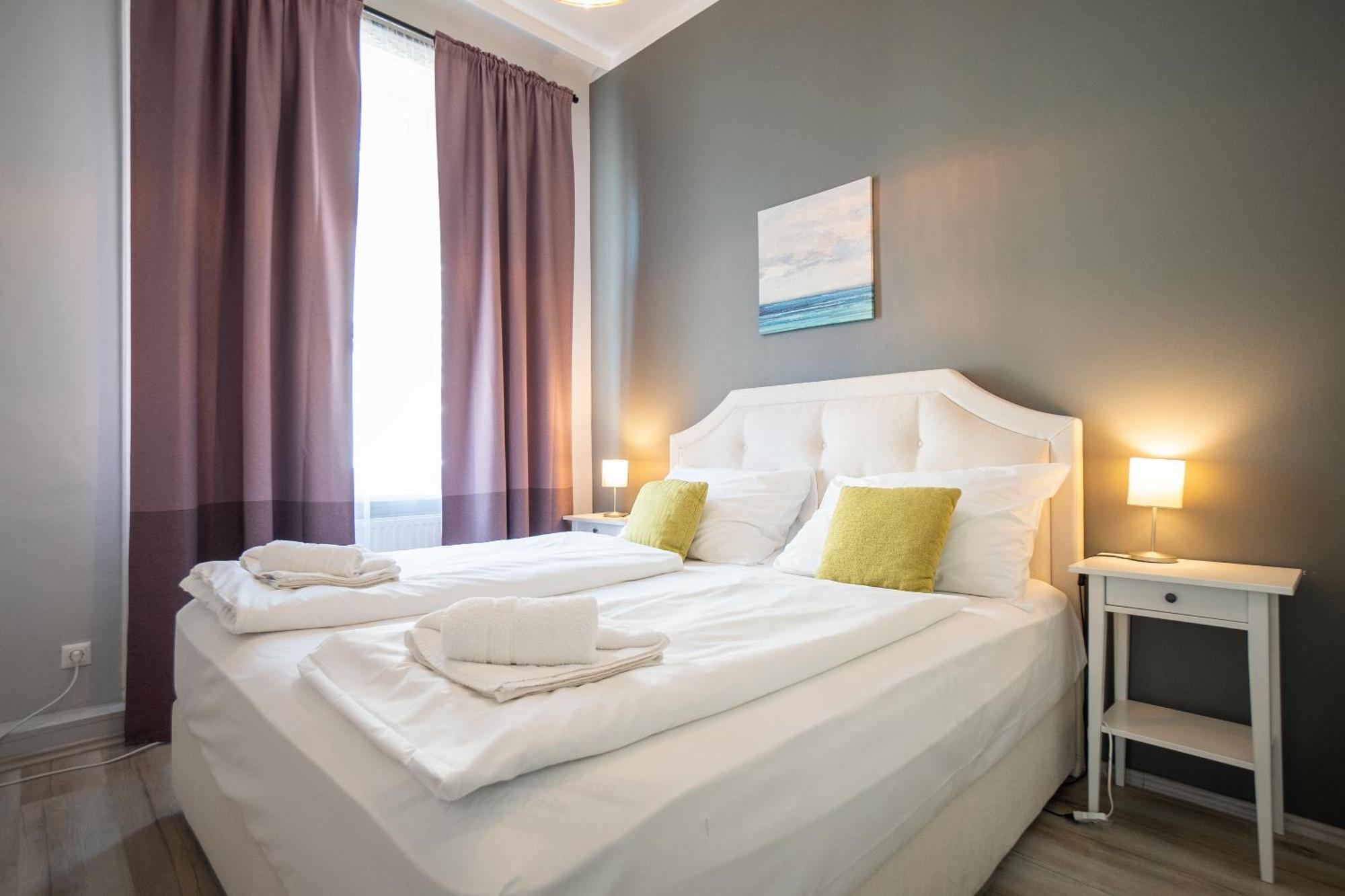 Beautiful New Near Center Apartamento Viena