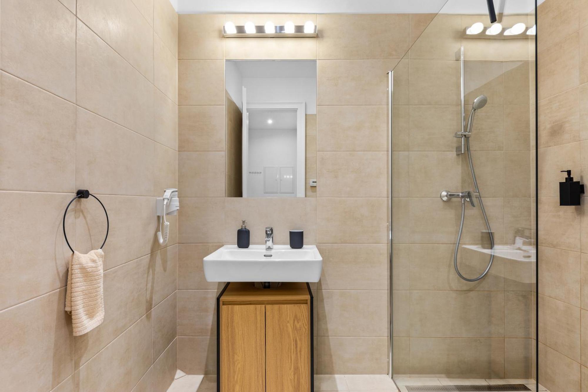 Chic Residences #suite 1 Apartment *