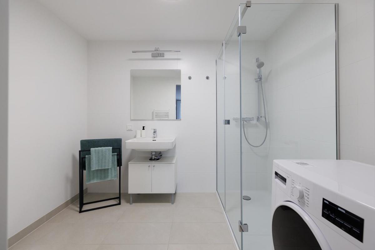 Lovely In Marina Tower - 10min To Center Apartamento Viena