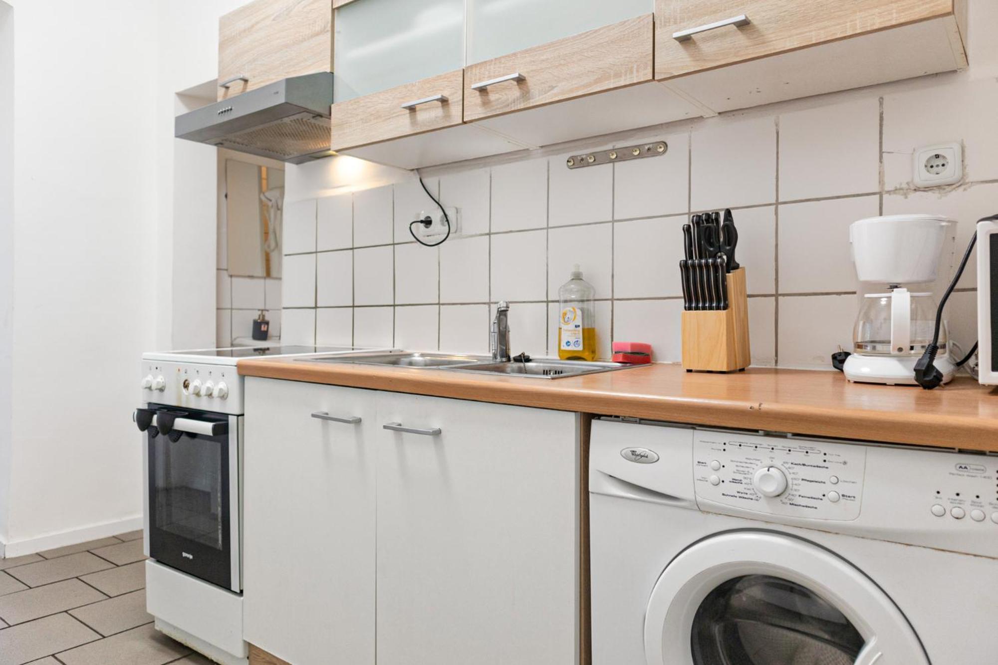 Affordable 2br Apt- Connected To The Whole * Vienna