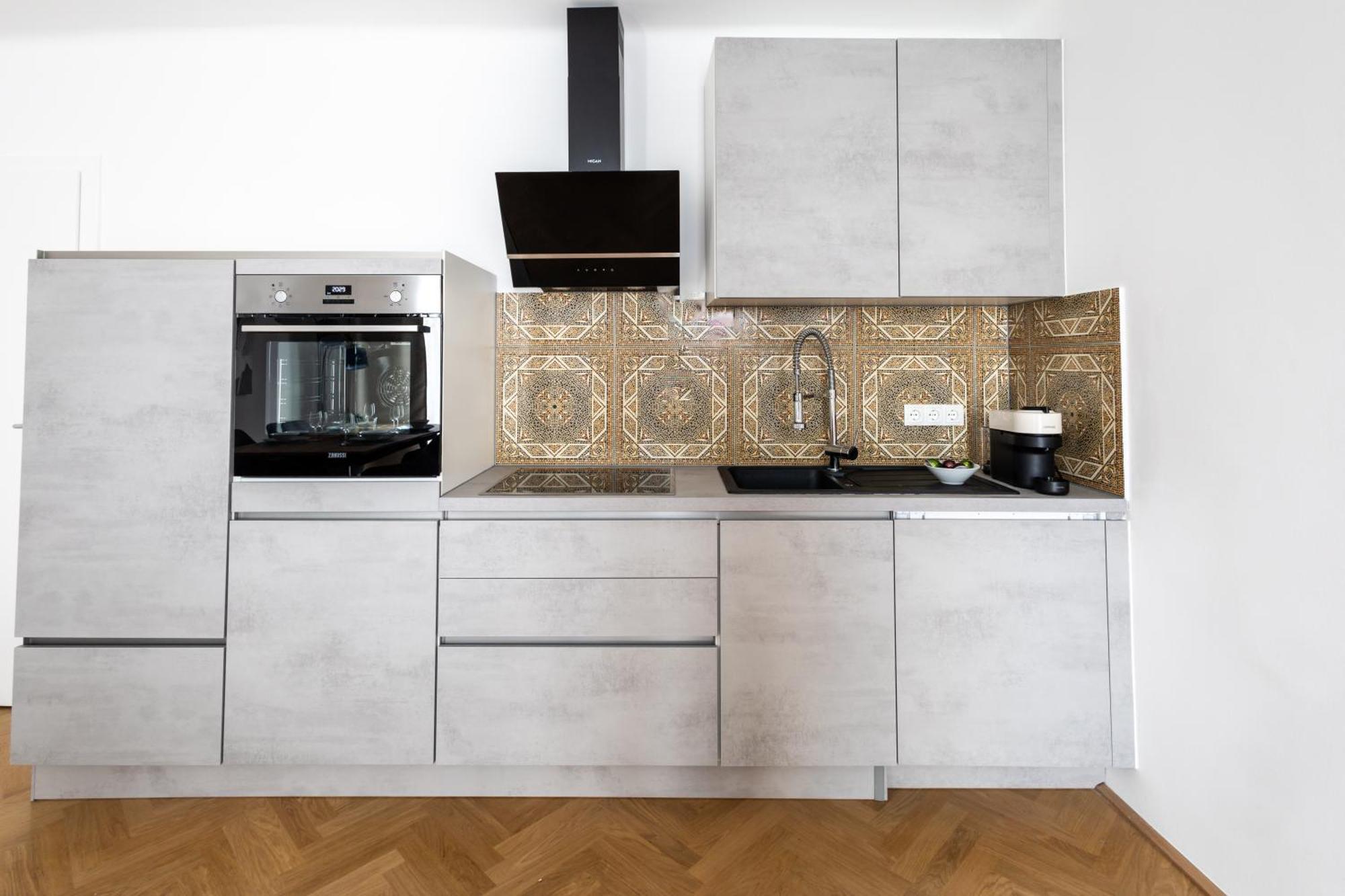 Apartment Central-new ; Marvelous Views Vienna