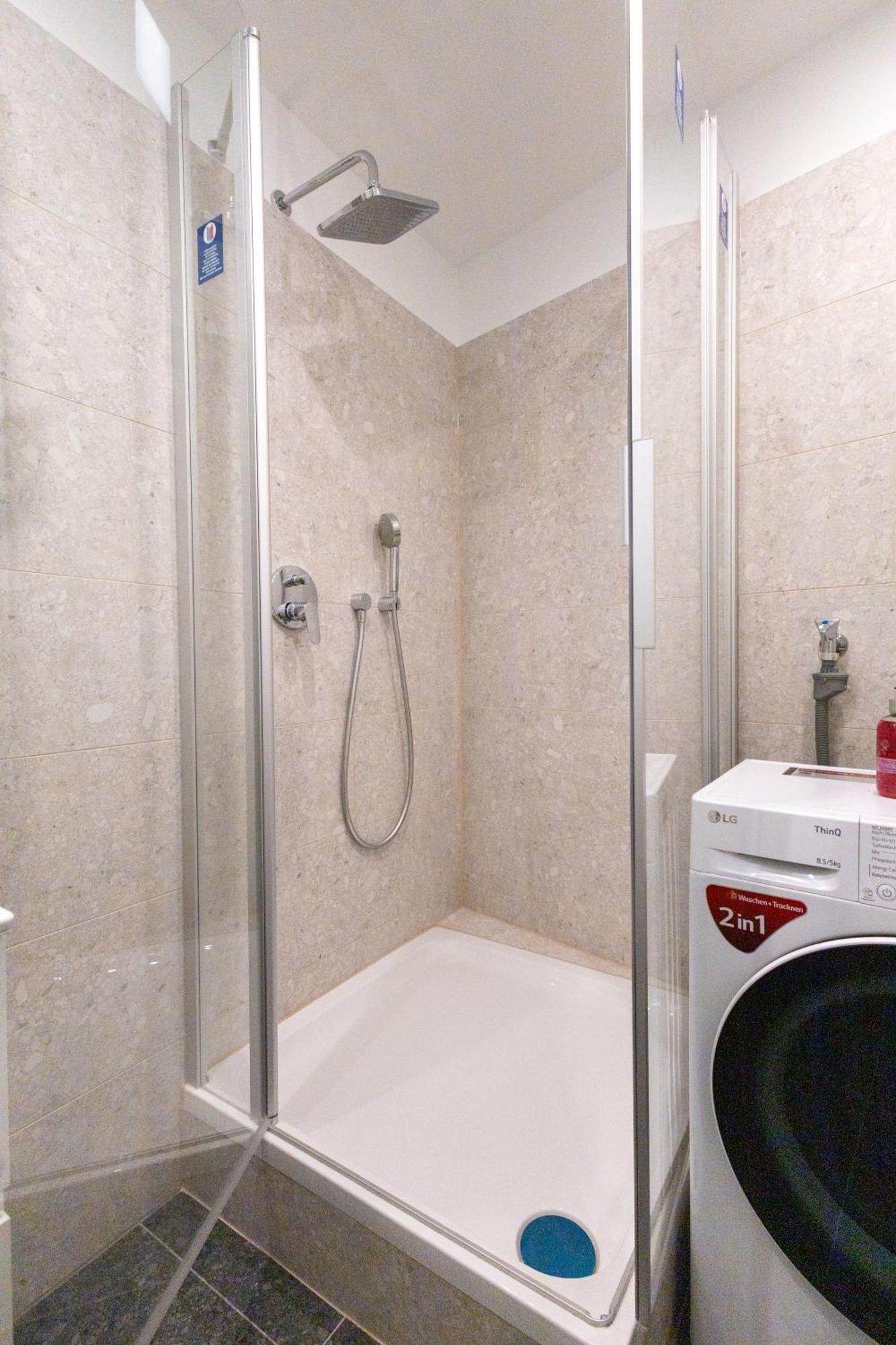 Apartment Central-new ; Marvelous Views Vienna